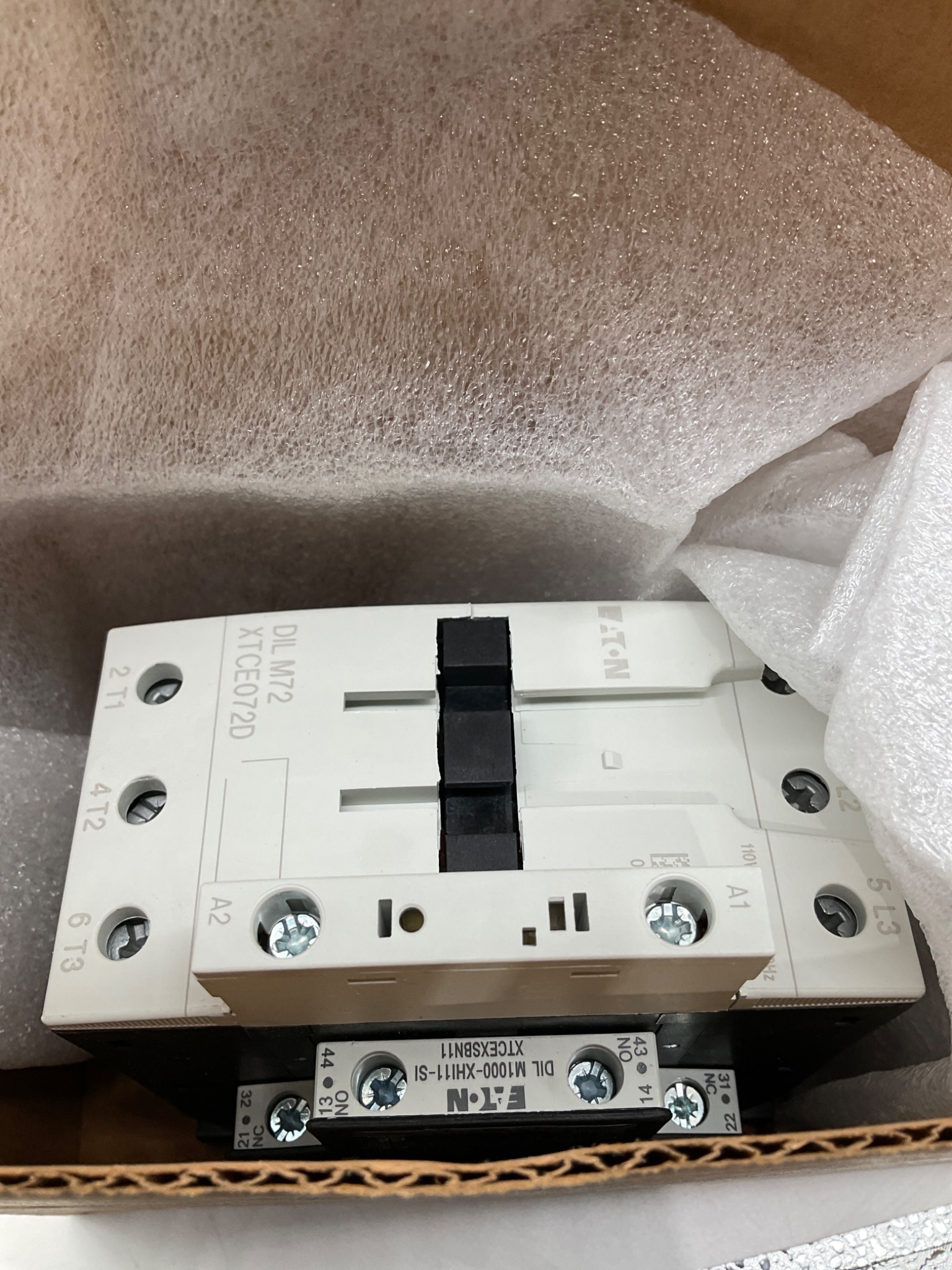 EATON XTCE072DS1A 3P 72A XT IEC Contactor NEW 1