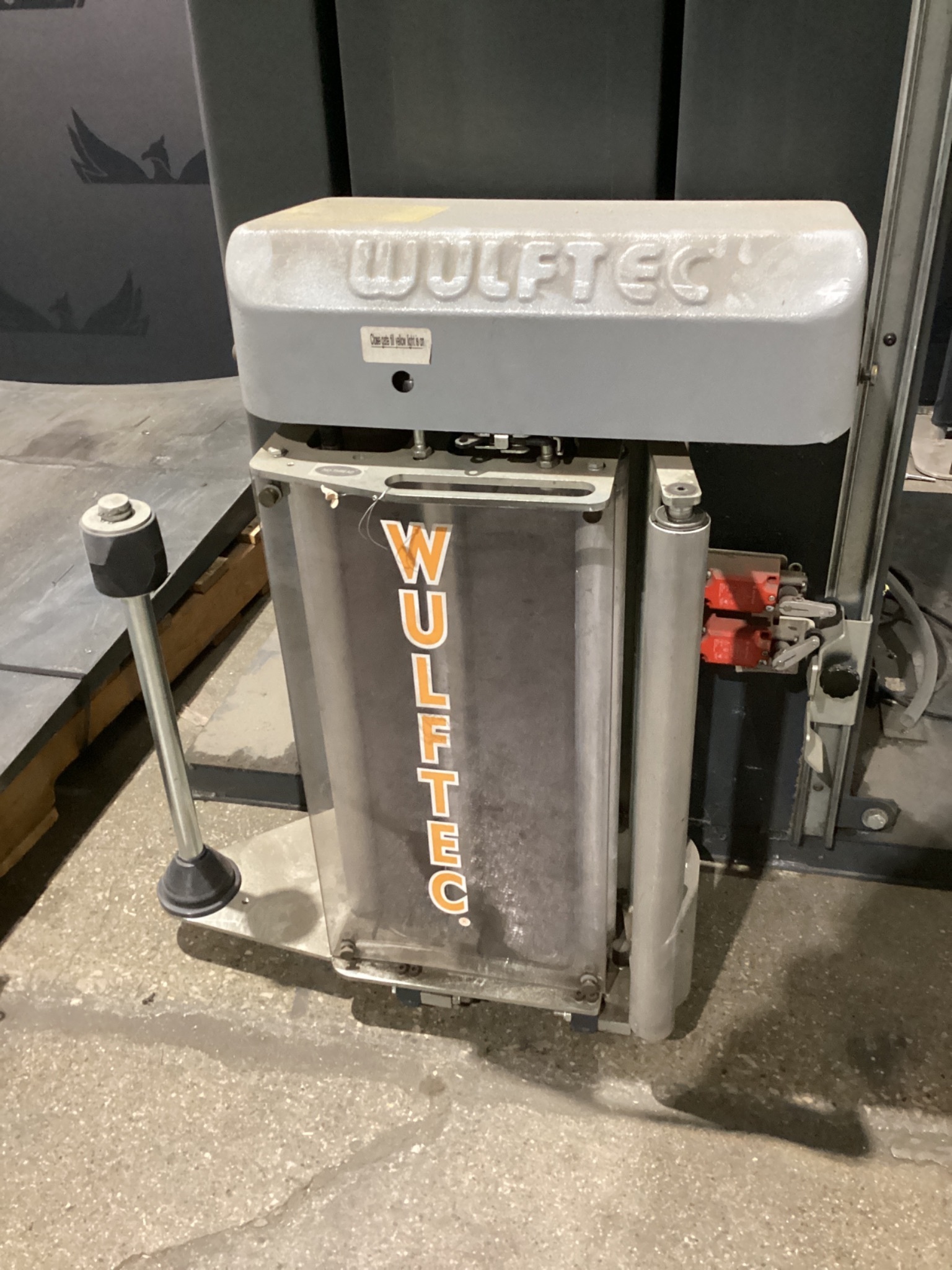 M.J. MAILLIS WULFTEC WSML-150-S Semi-Automatic Stretch Wrapper USED 2