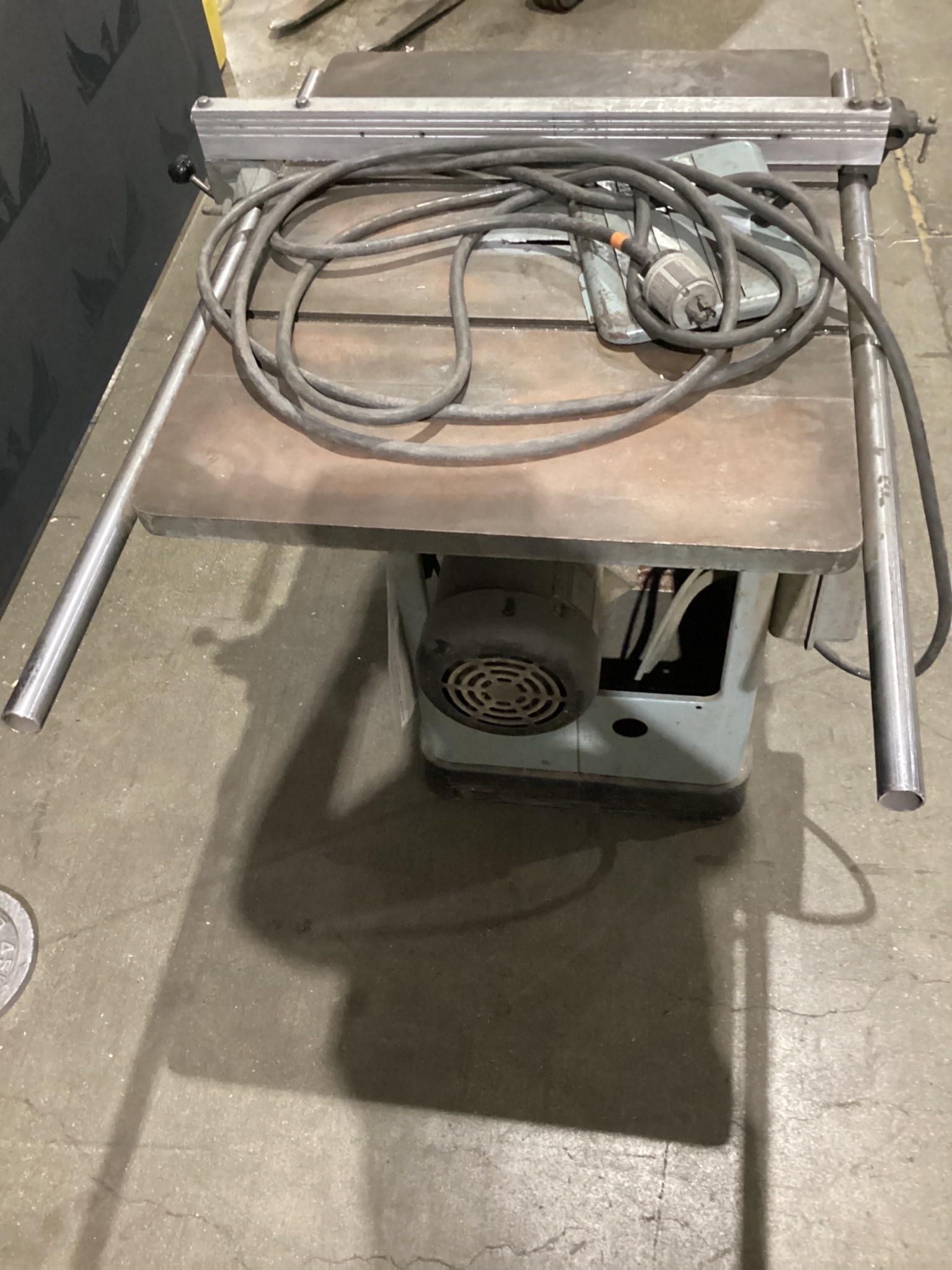 DELTA 34-802F Table Saw USED 2