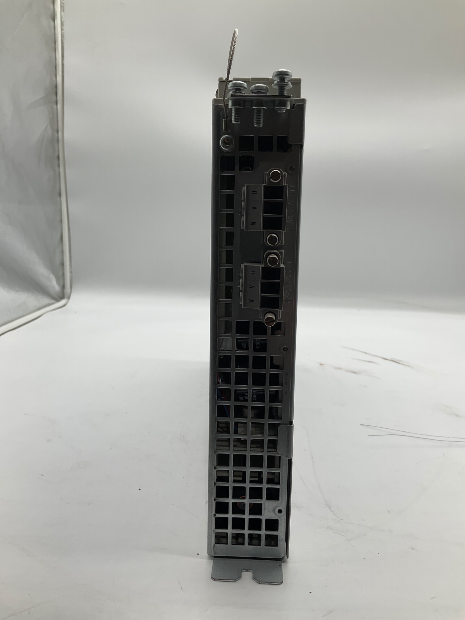 SIEMENS 6SN1123-1AB00-0AA1 SIMODRIVE LT Module 2x15A USED 1