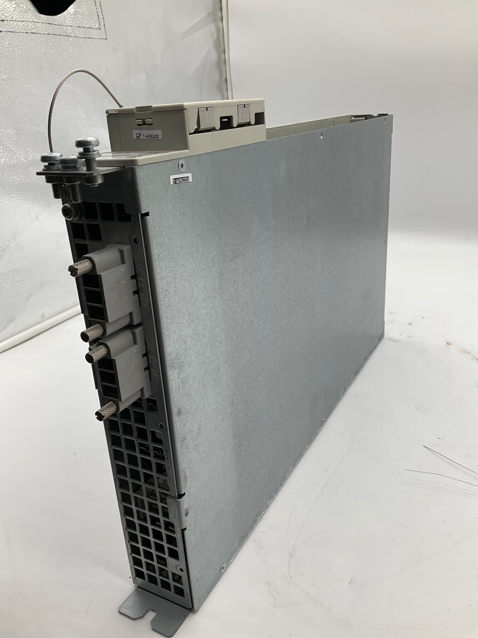 SIEMENS 6SN1123-1AB00-0AA1 SIMODRIVE LT Module 2x15A USED 2