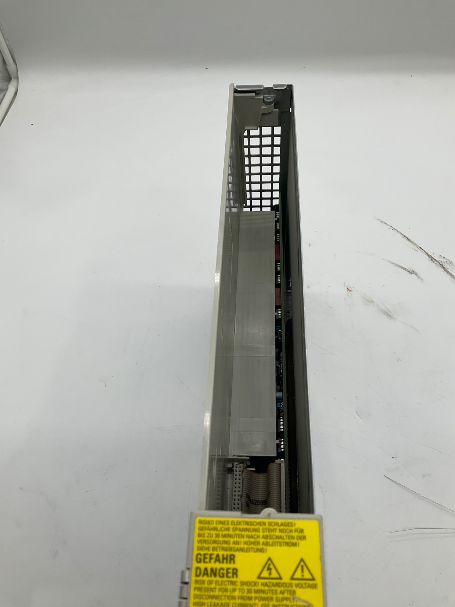 SIEMENS 6SN1123-1AB00-0AA1 SIMODRIVE LT Module 2x15A USED 3