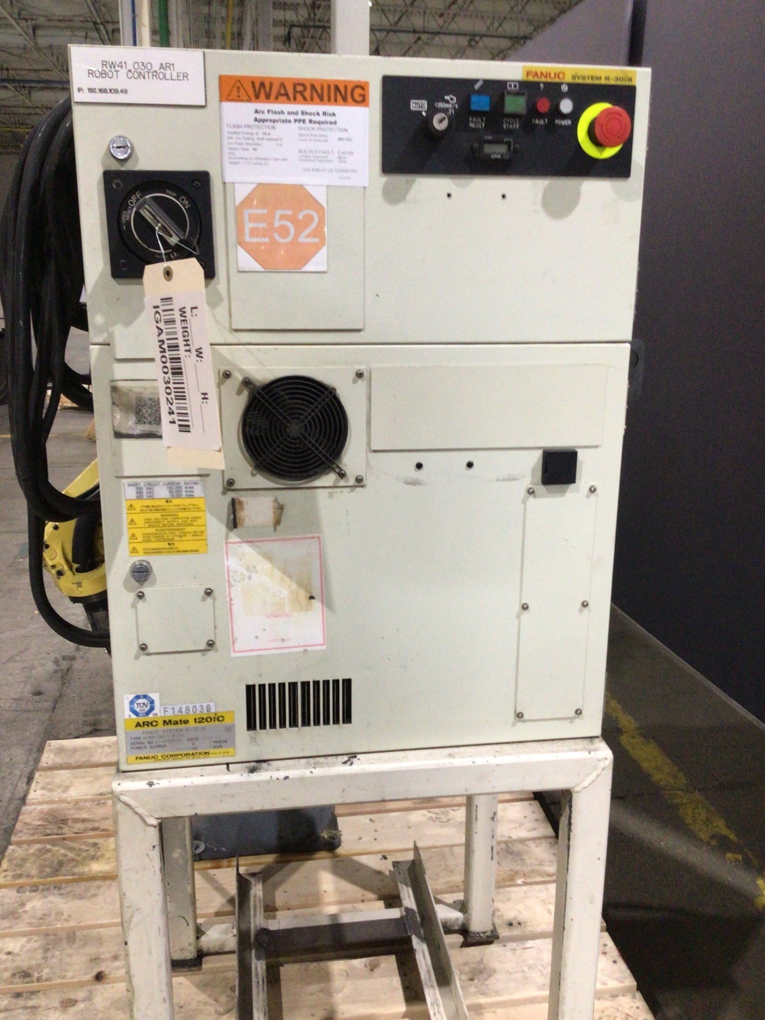 Fanuc ArcMate 120iC Complete with R‑30iA Controls & Lincoln Weld Component USED 6