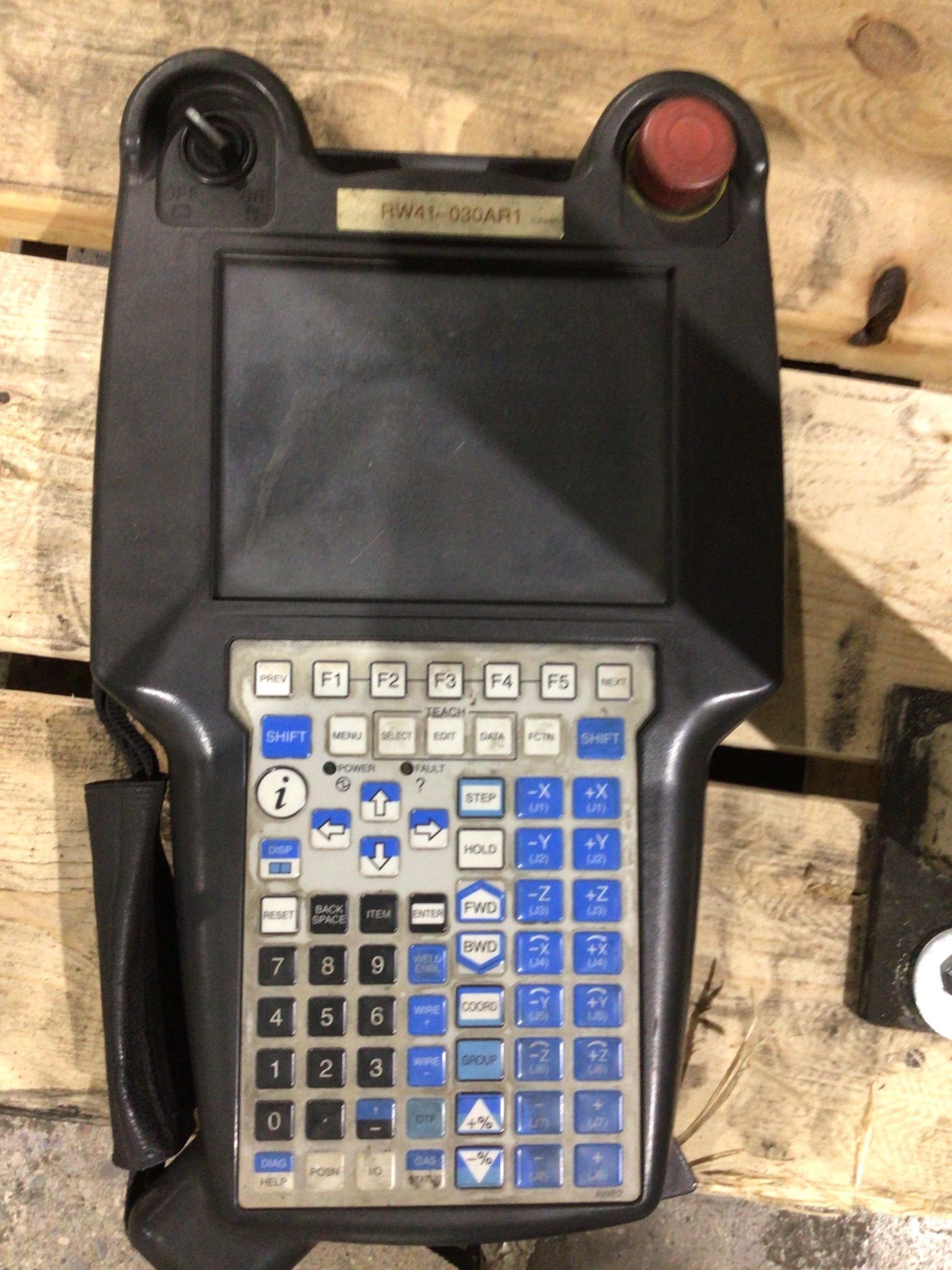 Fanuc ArcMate 120iC Complete with R‑30iA Controls & Lincoln Weld Component USED 10