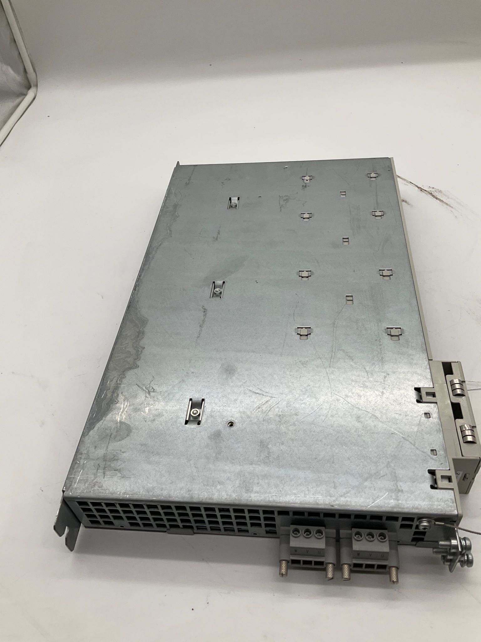 SIEMENS 6SN1123-1AB00-0AA1 SIMODRIVE LT Module 2x15A USED 5