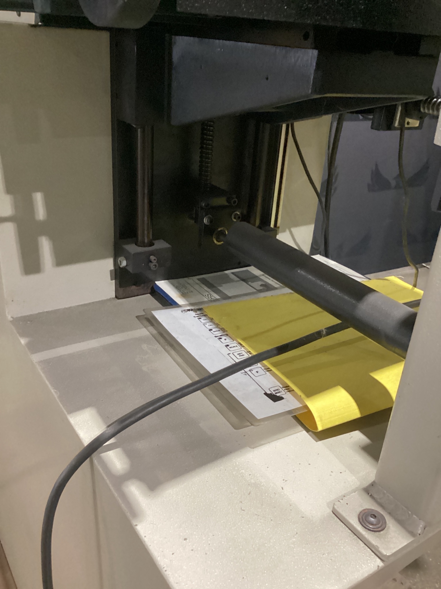Micro-Vu H14 Optical Comparator w/ IQ16 Metrology Computer USED 2