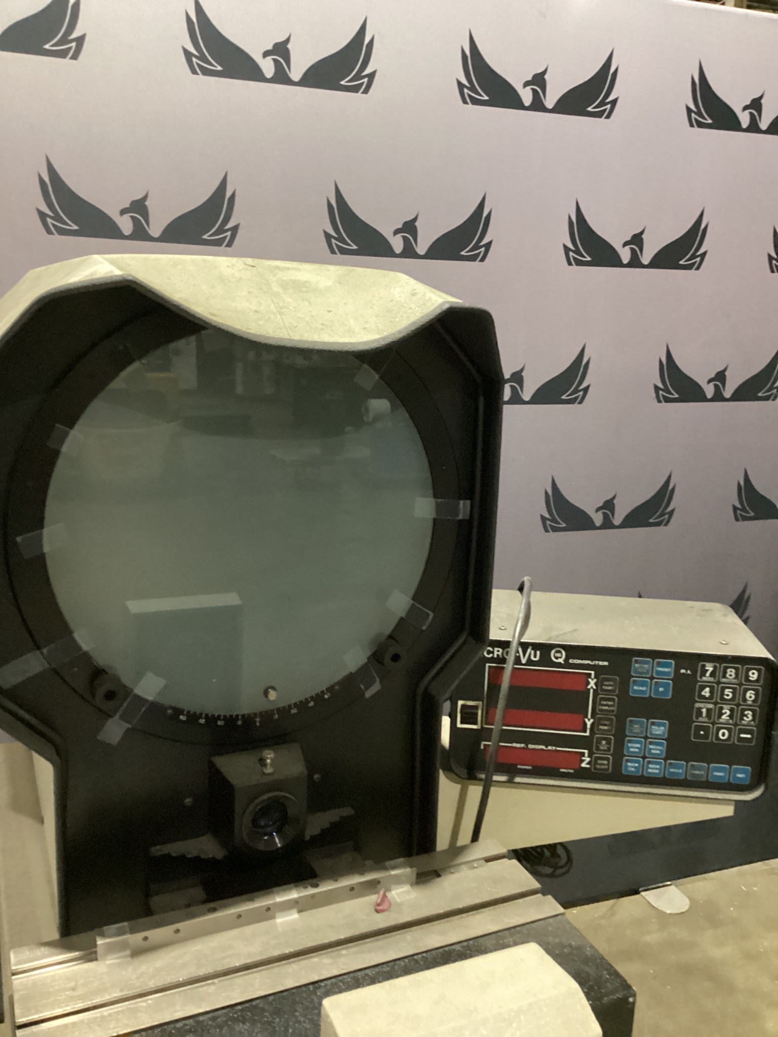 Micro-Vu H14 Optical Comparator w/ IQ16 Metrology Computer USED 3