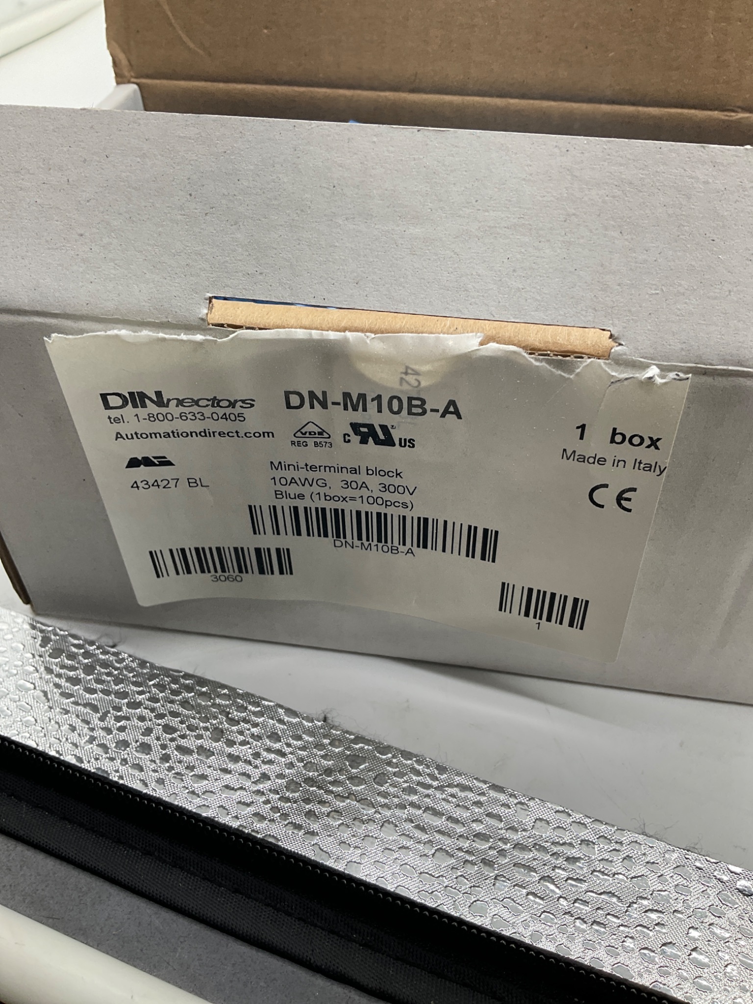 DINNECTORS DN-M10B-A Mini Terminal Block 10AWG 30A 300V Blue (Box of 100) NEW 1