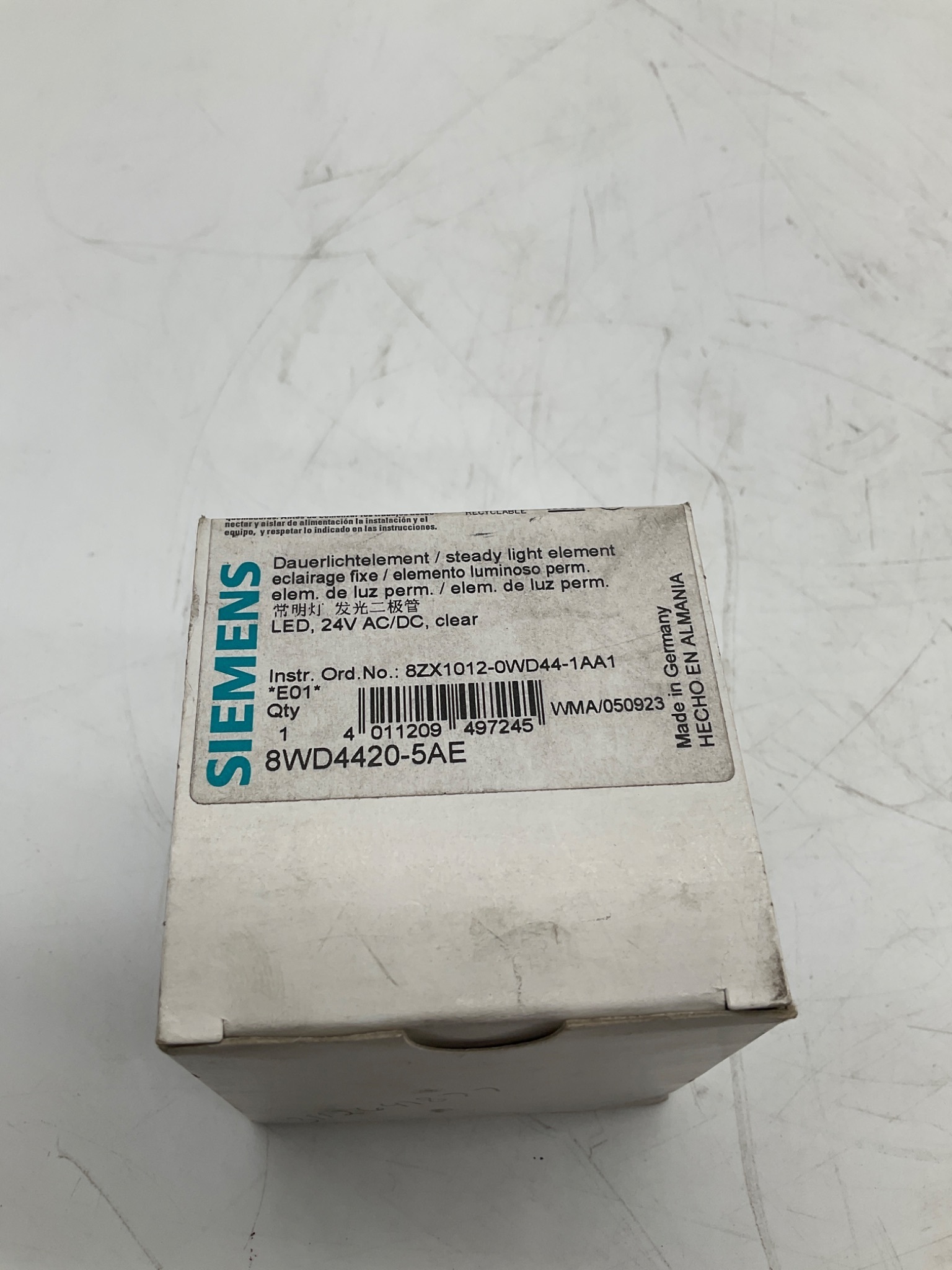 SIEMENS 8WD4420-5AE Clear Steady Light Element 24V AC/DC NEW 1