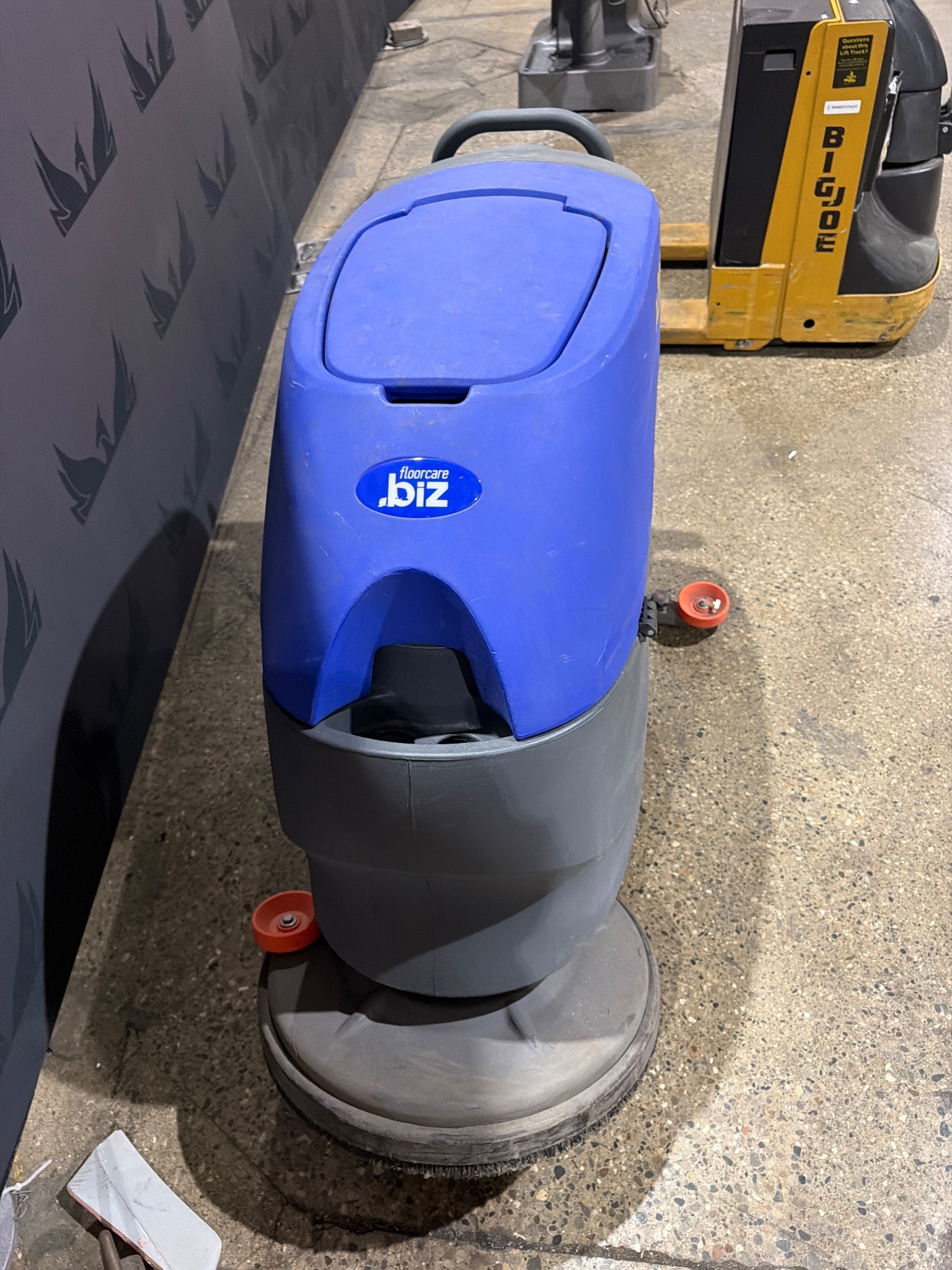 FLOORCARE.BIZ X20B 20" Walk‑Behind Auto Scrubber USED 1