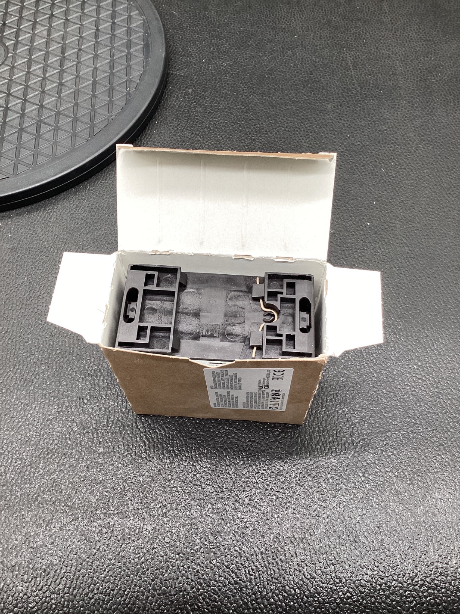 SIEMENS 3RV2011-0EA10 SIRIUS Motor Protection Circuit Breaker NEW 4