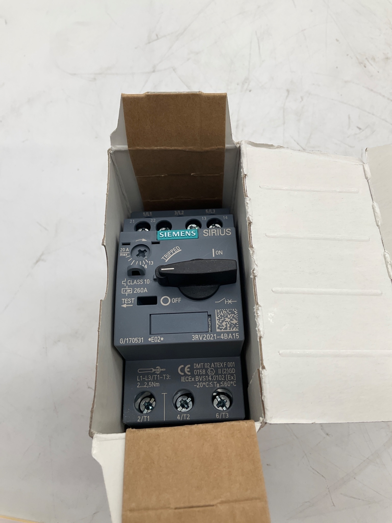 SIEMENS 3RV2021-4BA15 SIRIUS Motor Protection Circuit Breaker NEW 3