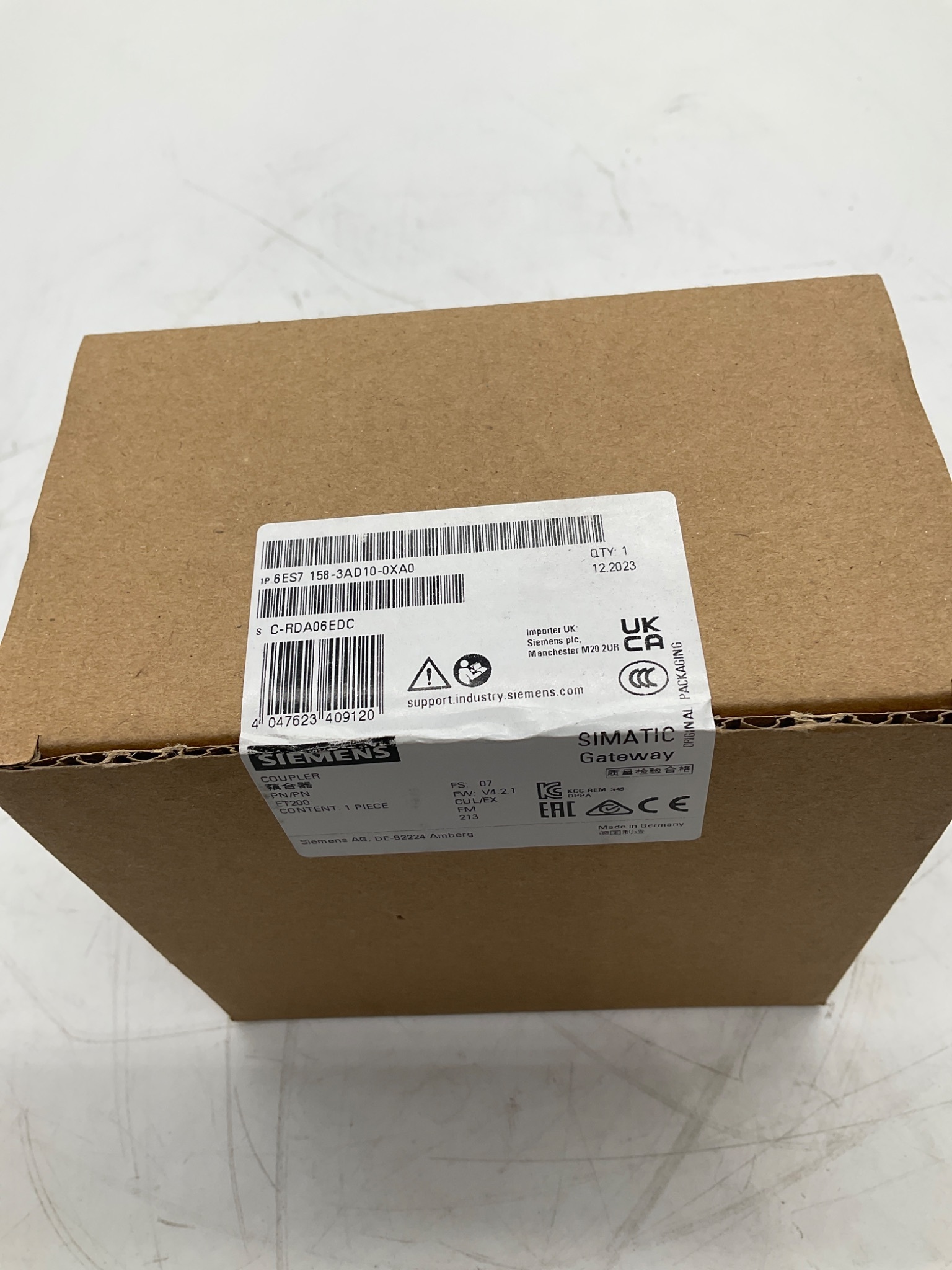 SIEMENS 6ES7158-3AD10-0XA0 SIMATIC ET200 Interface Module NEW 1