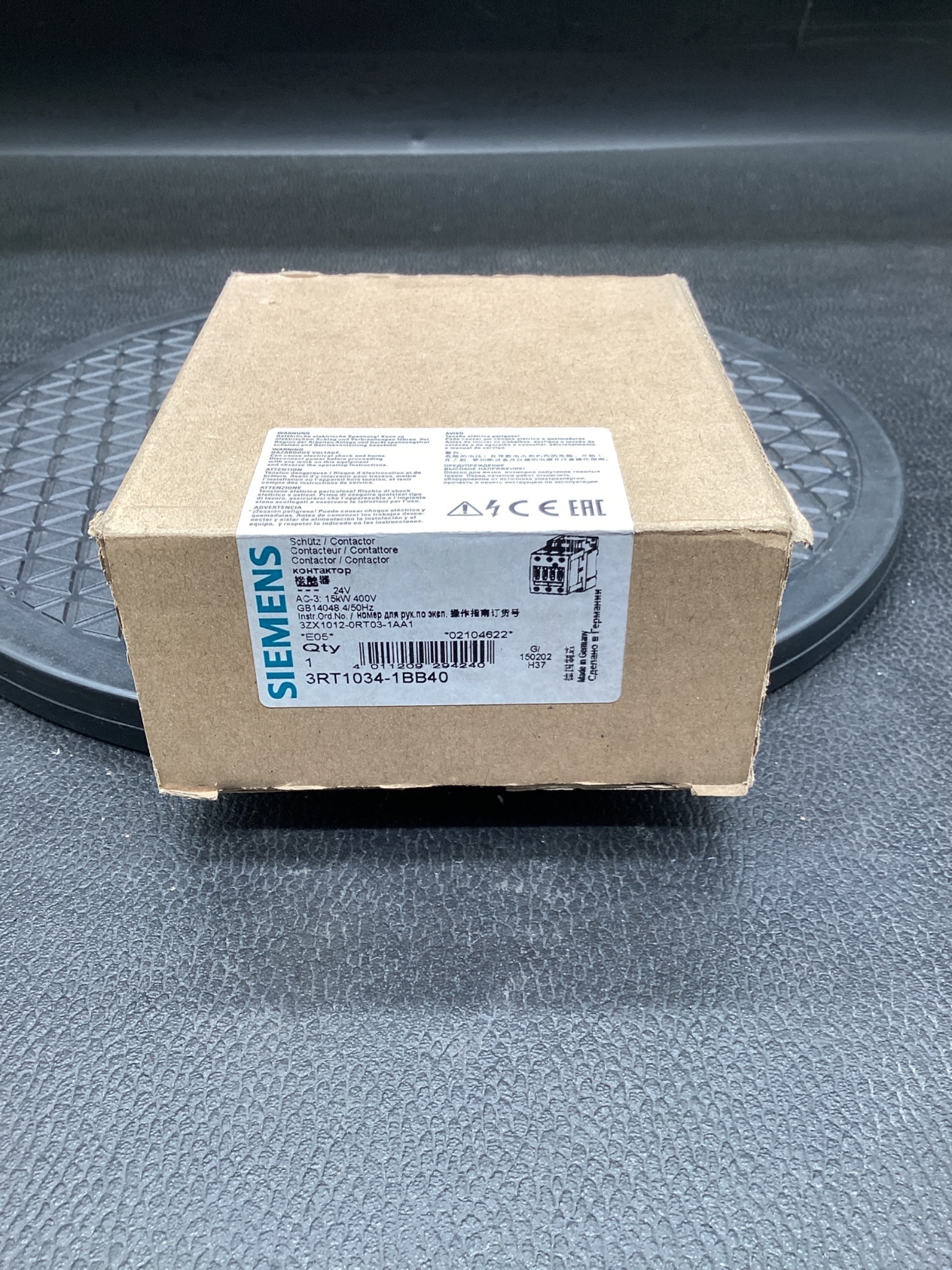 SIEMENS 3RT1034-1BB40 SIRIUS Contactor NEW 1