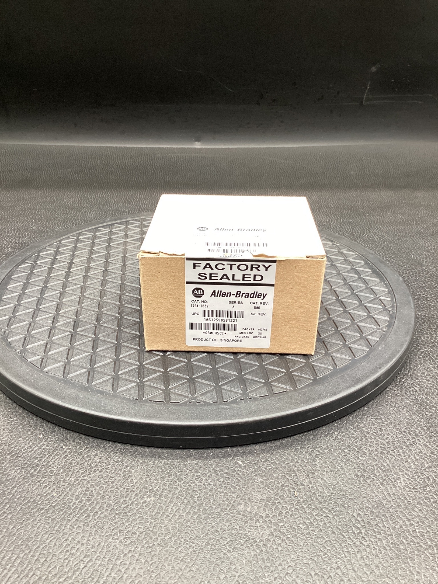 ALLEN BRADLEY 1794-TB3 Flex I/O Terminal Base NEW 1