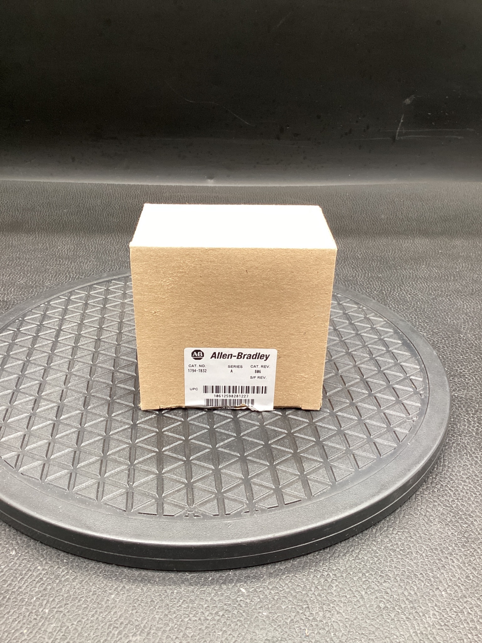 ALLEN BRADLEY 1794-TB3 Flex I/O Terminal Base NEW 2