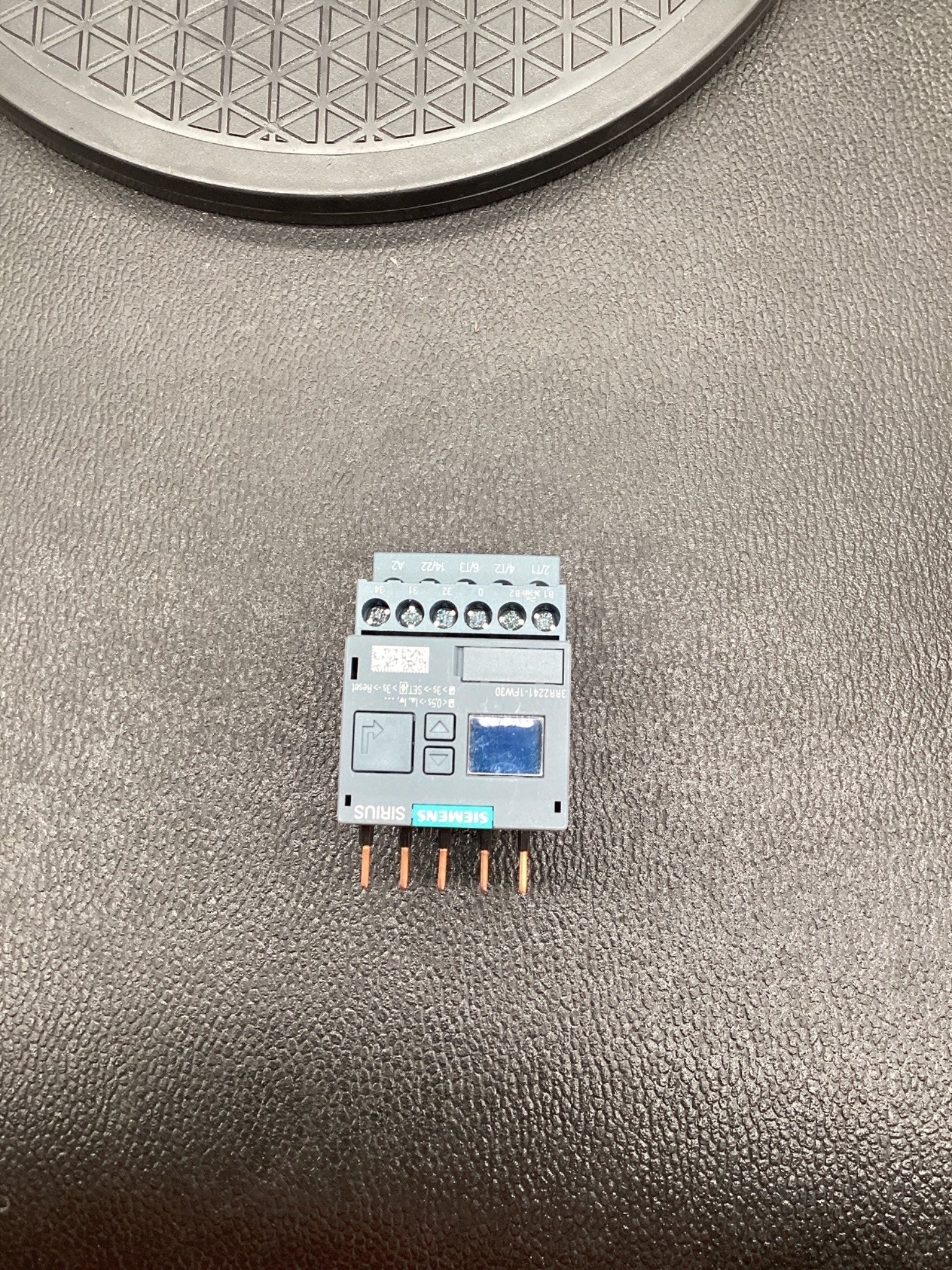 SIEMENS 3RR2241-1FW30 SIRIUS Current Monitoring Relay NEW 2