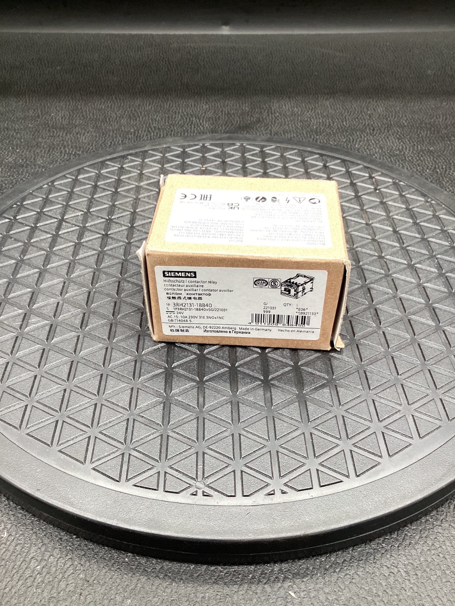 SIEMENS 3RH2131-1BB40 Contactor Relay NEW 0