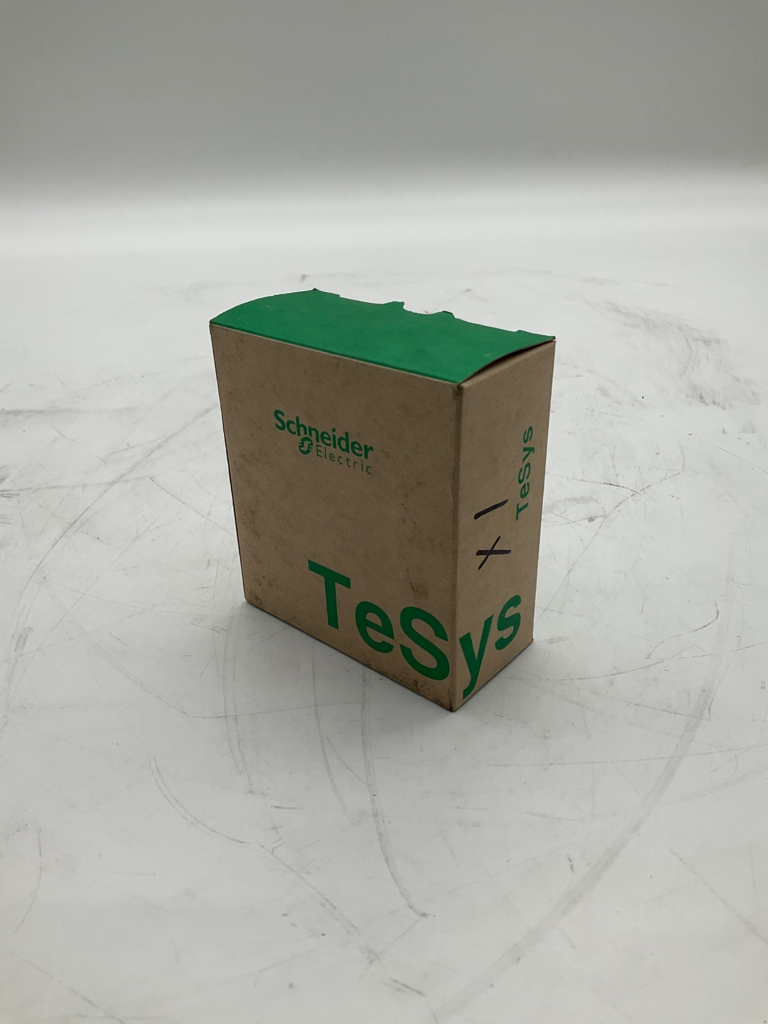 SCHNEIDER ELECTRIC GV2P10 TeSys Power Motor Circuit Breaker NEW 0