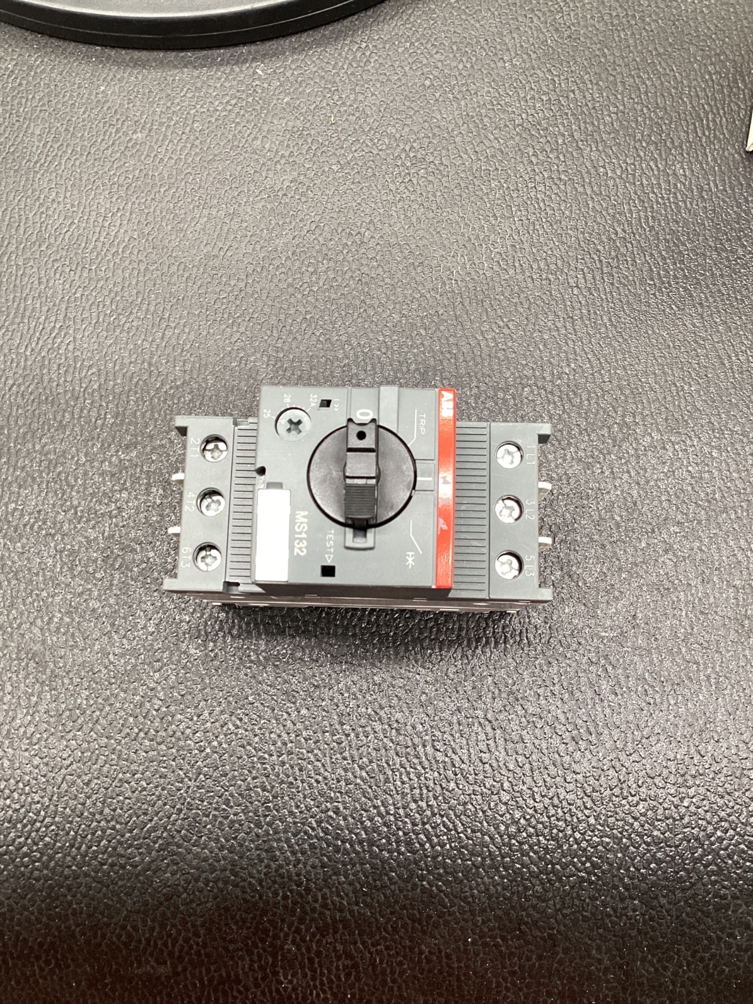 ABB MS132-32 25-32A Manual Motor Starter NEW 2