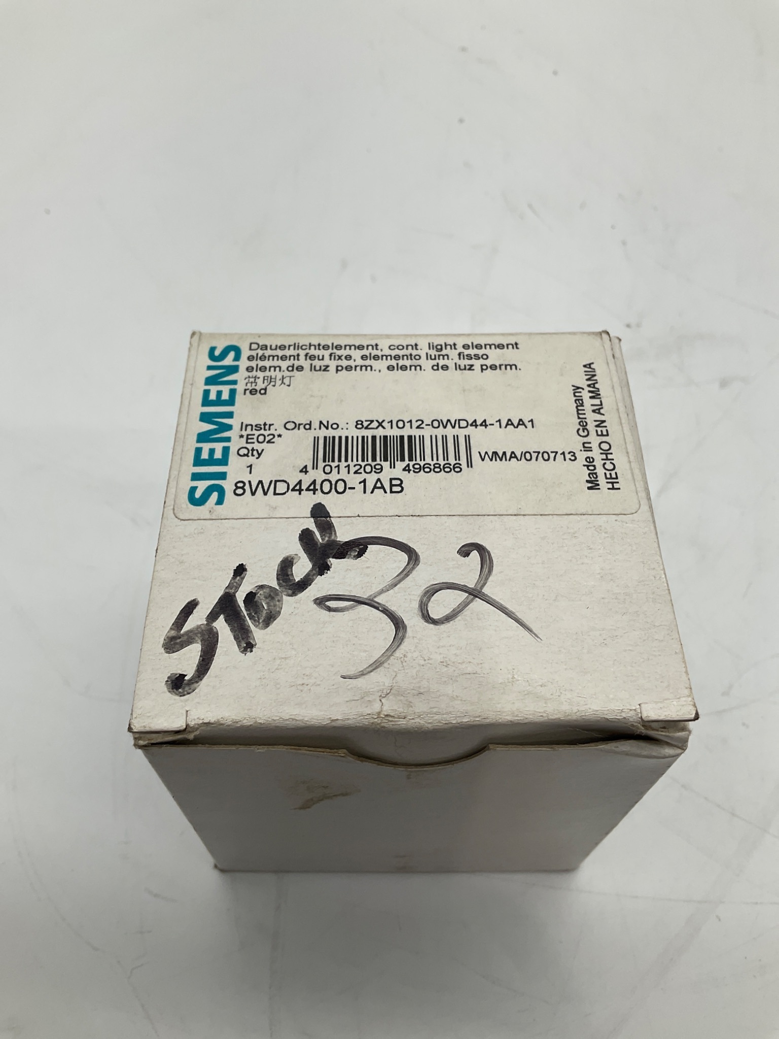 SIEMENS 8WD4400-1AB Continuous Light Element Red NEW 1