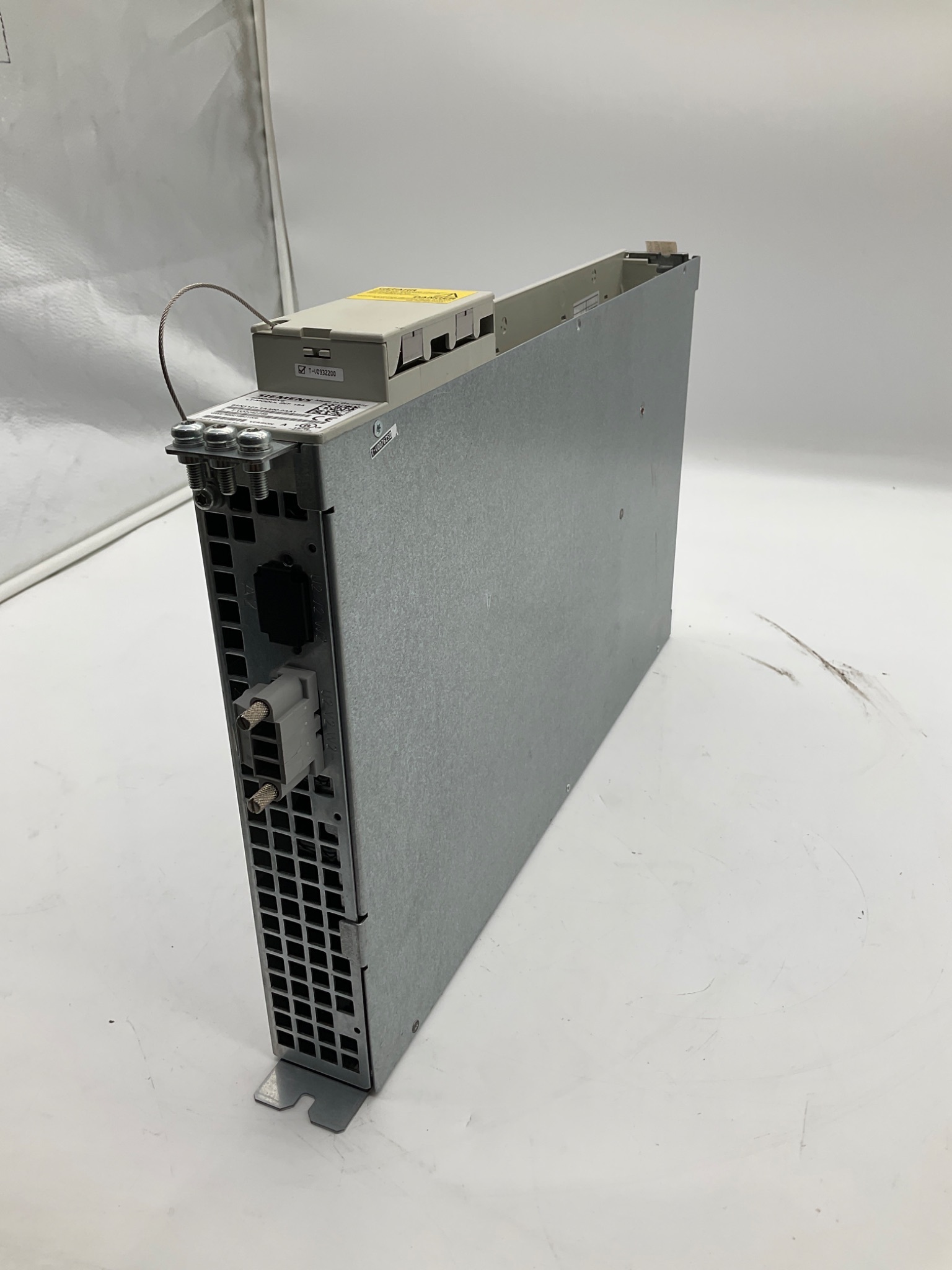 SIEMENS 6SN1123-1AA00-0AA1 SIMODRIVE LT Module INT. 15A USED 2