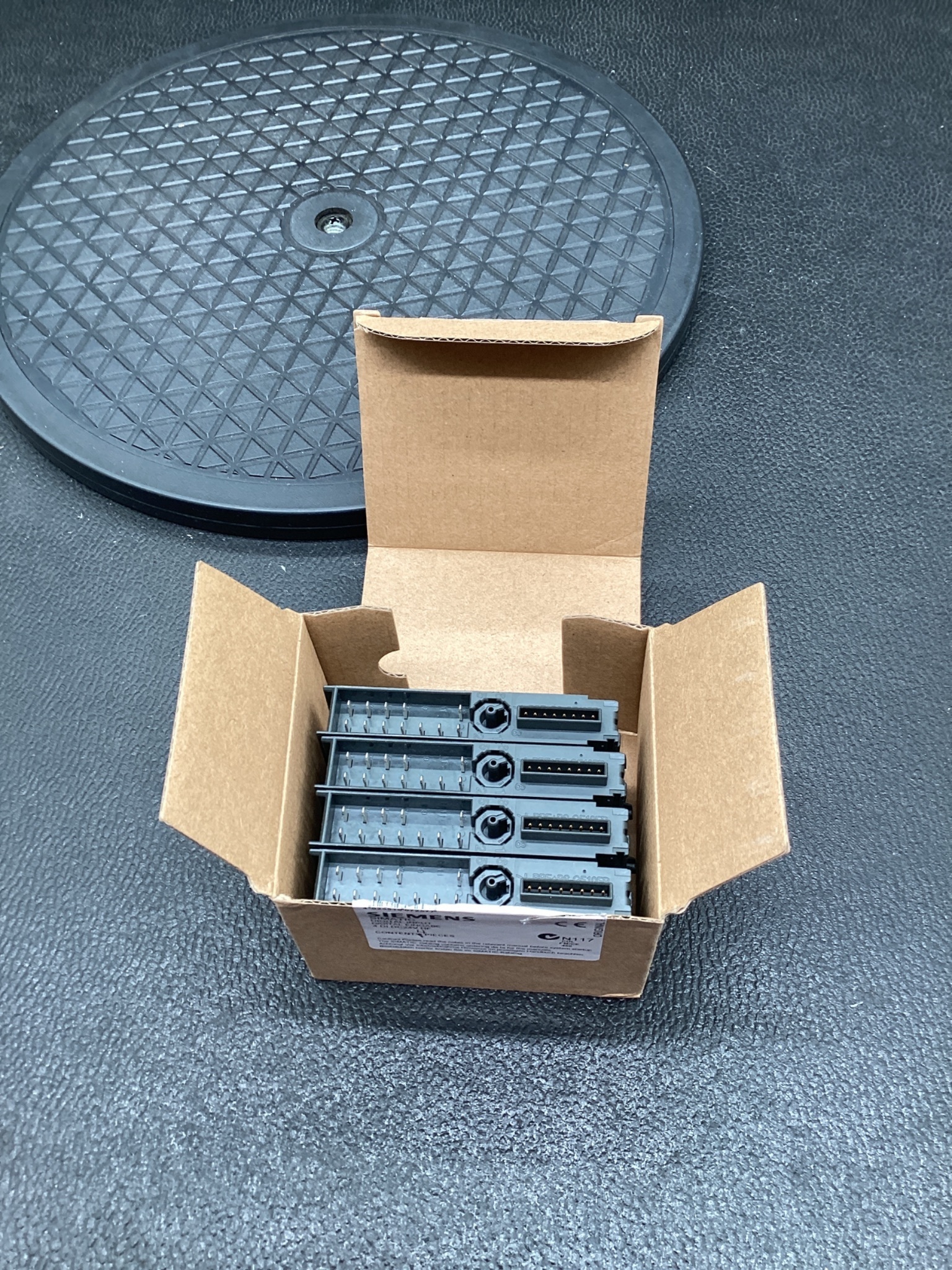 SIEMENS 6ES7131-4BD01-0AB0 SIMATIC ET200S Digital Input Module (Lot of 4) NEW 4
