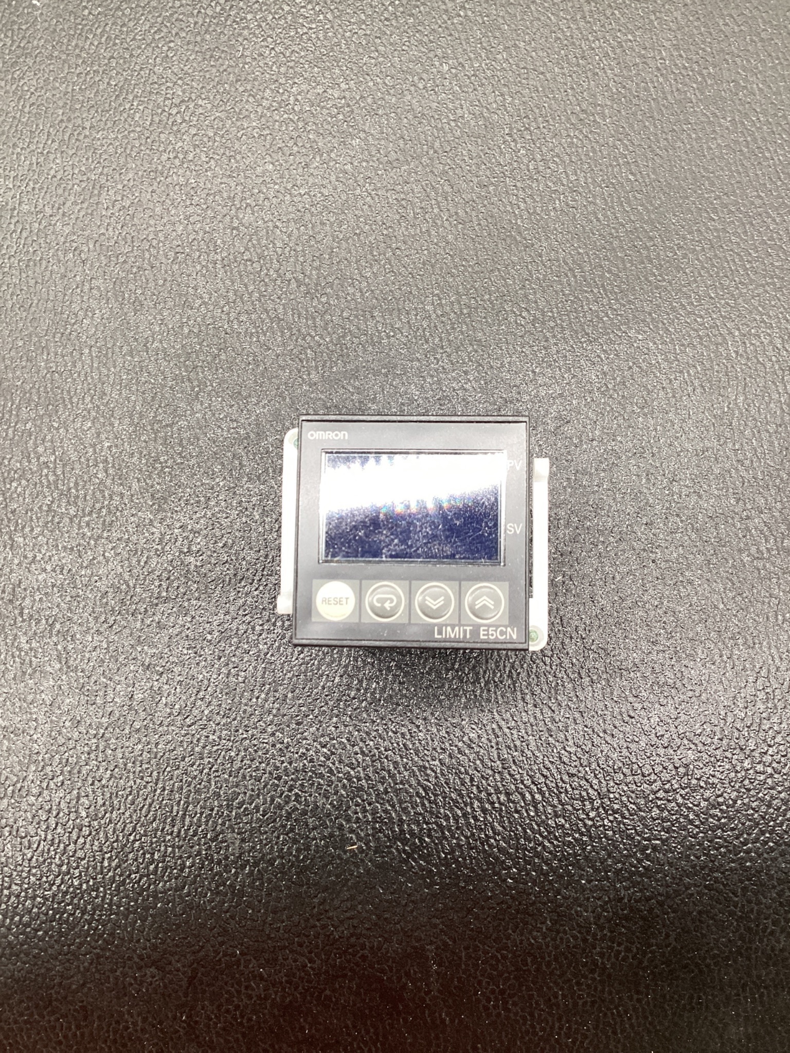 OMRON E5CN-FRMT-500 Digital Temperature Controller NEW 4