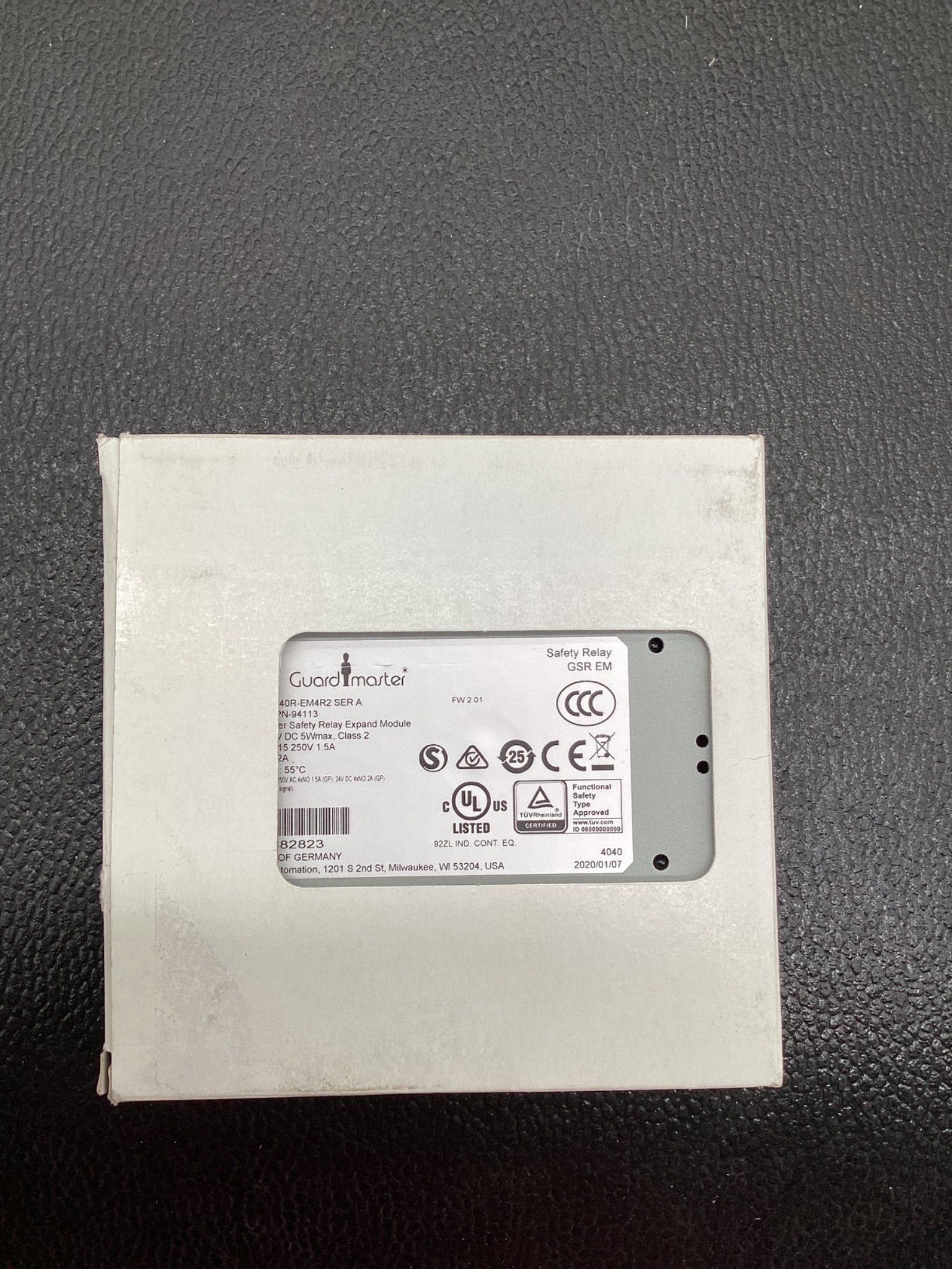 ALLEN-BRADLEY 440R-EM4R2 Guardmaster GSR EM Safety Relay Expansion Module NEW 2