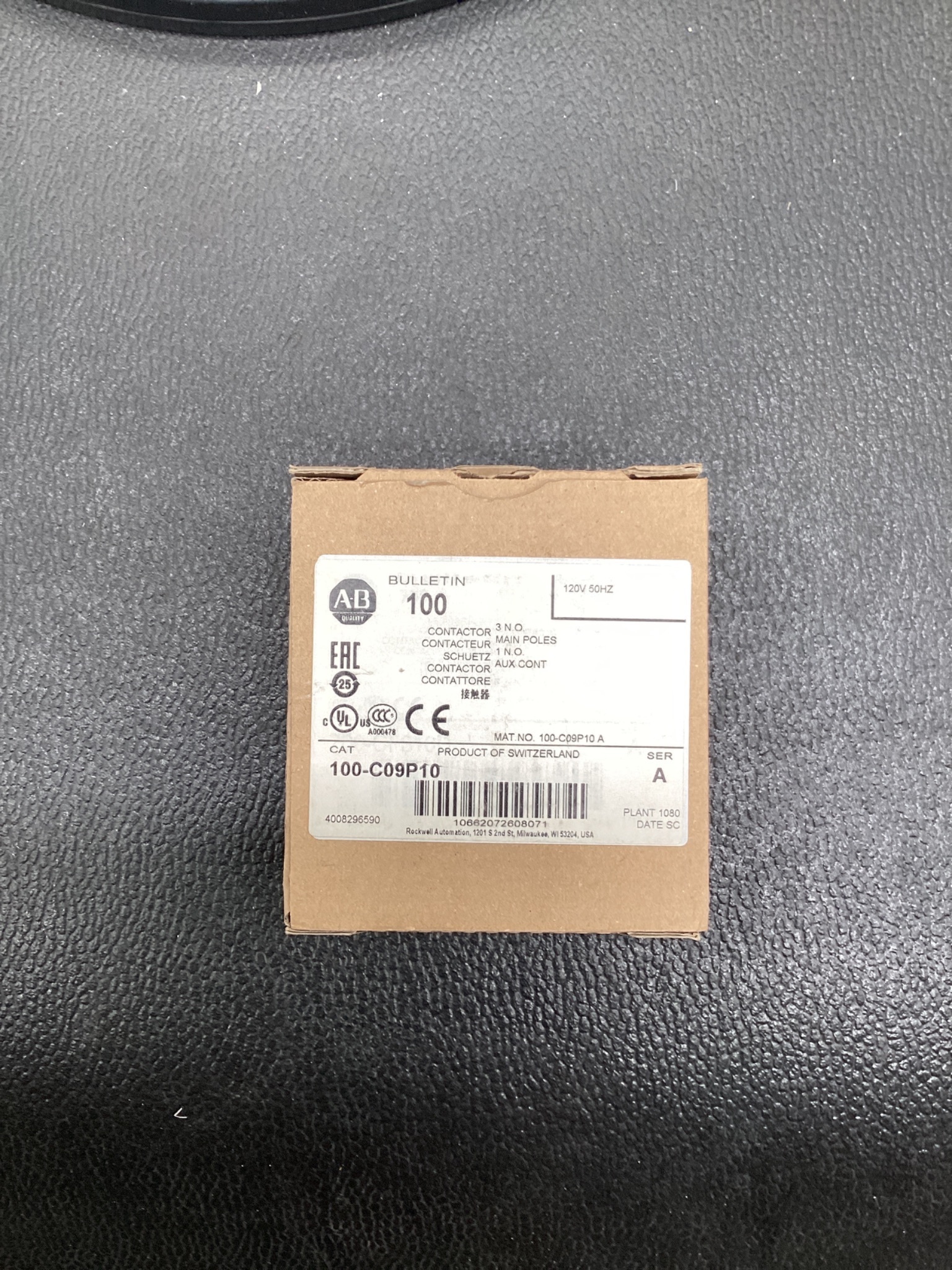 ALLEN-BRADLEY 100-C09P10 IEC Contactor NEW 2