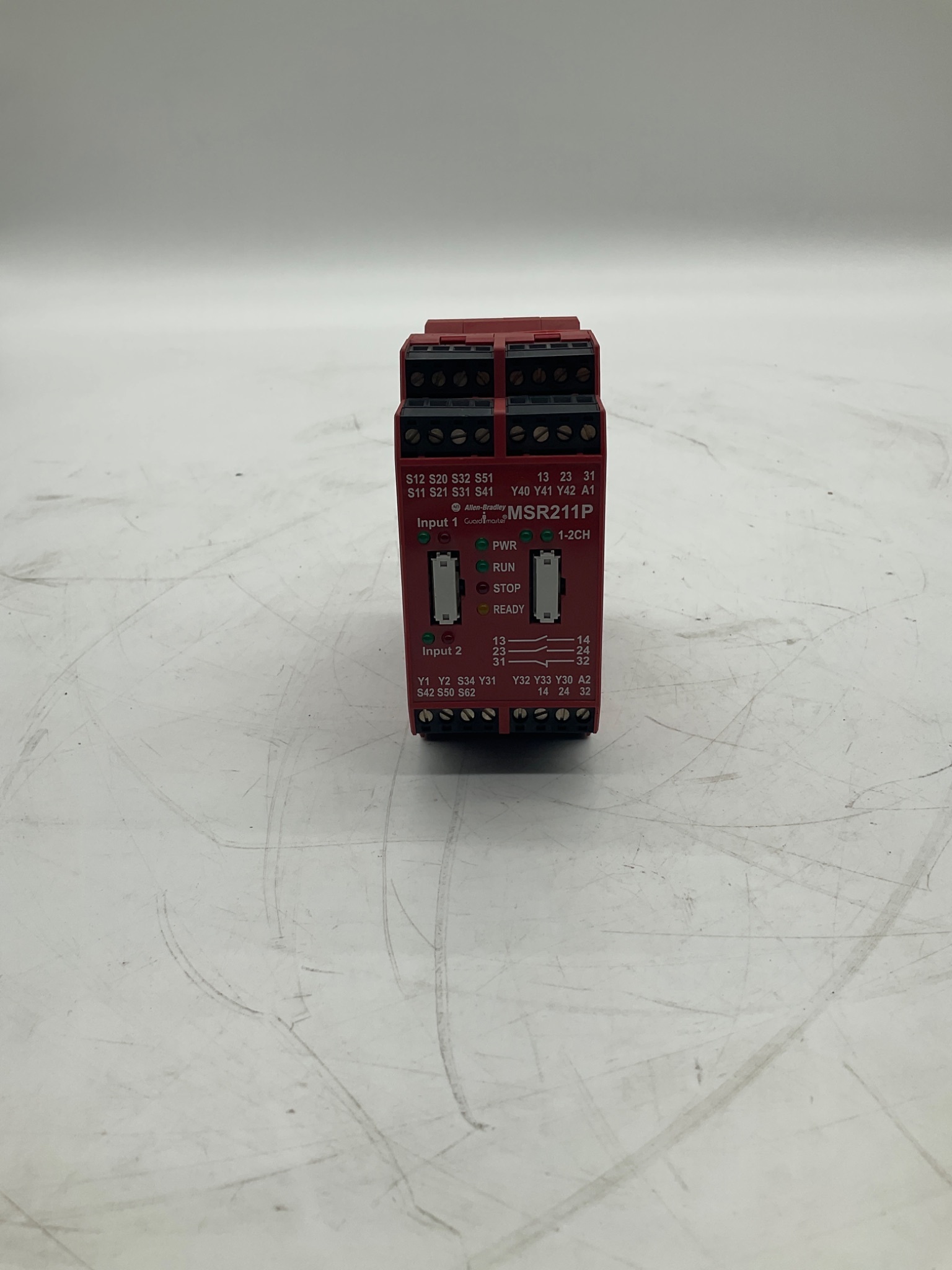 ALLEN-BRADLEY MSR211P Guardmaster Safety Relay USED 0