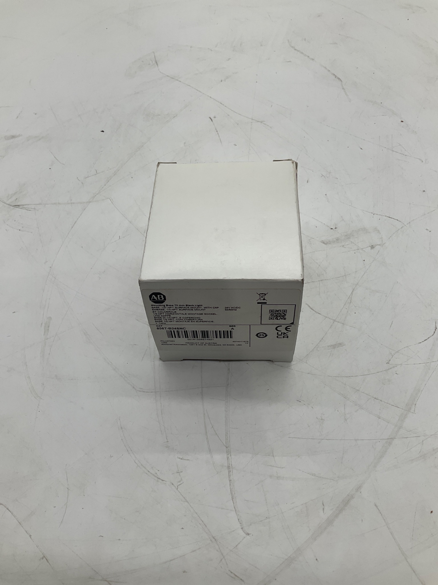 ALLEN-BRADLEY 856T-B24SNC 70mm Stack Light Mounting Base NEW 2