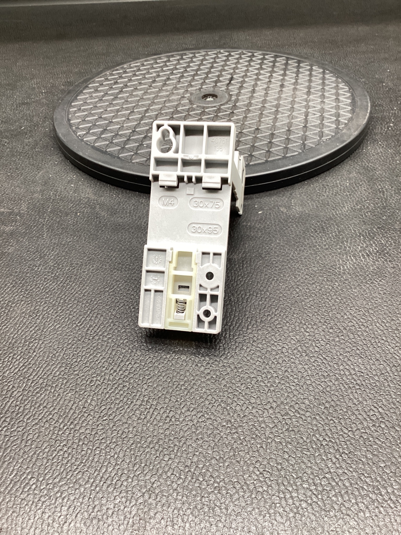ALLEN-BRADLEY 193-EPD E1 Plus DIN Rail Panel Adapter NEW 4