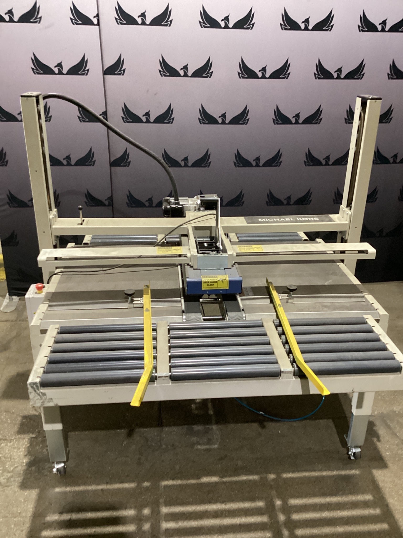 INTERPACK USA5024-TB-OPF/3 Case Sealer USED 0