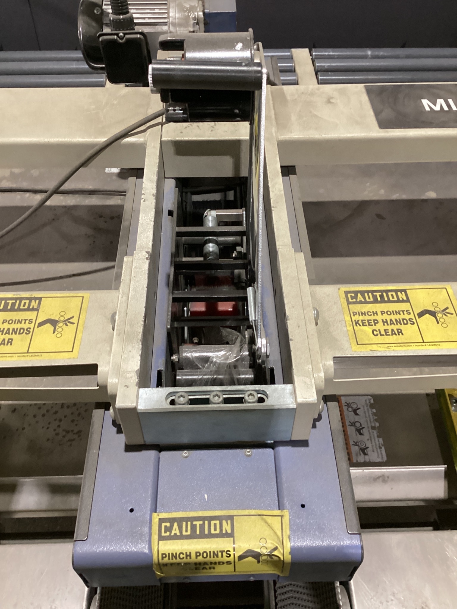 INTERPACK USA5024-TB-OPF/3 Case Sealer USED 3