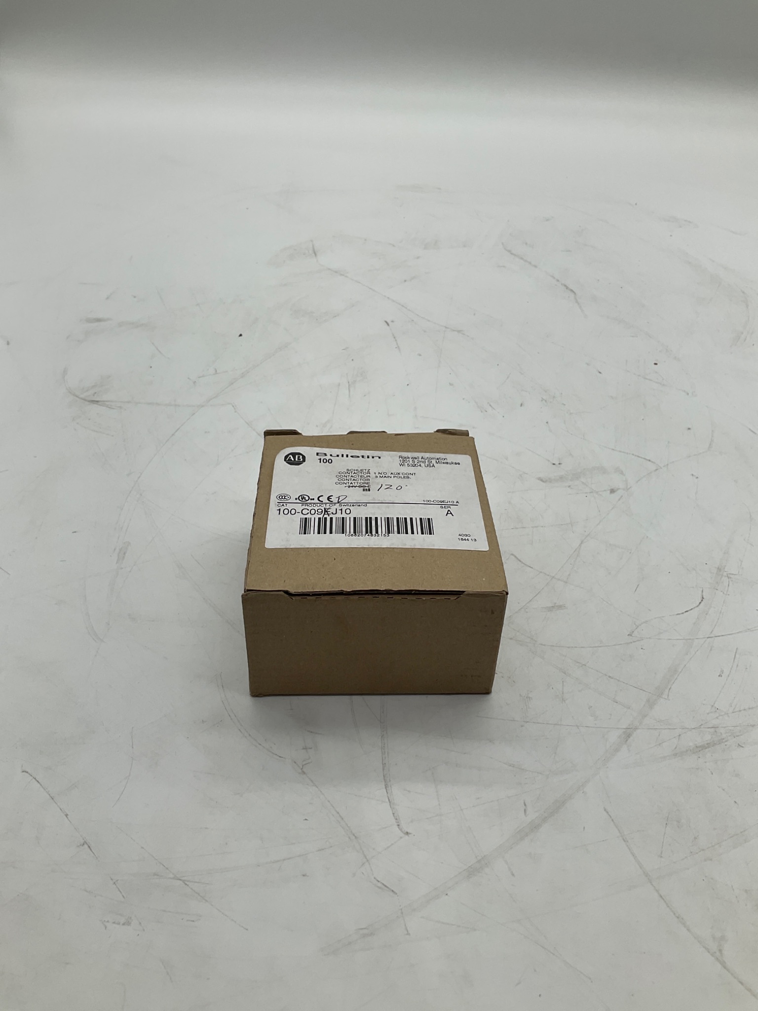 ALLEN-BRADLEY 100-C09DJ10 IEC Contactor 24VAC 50/60Hz NEW 0