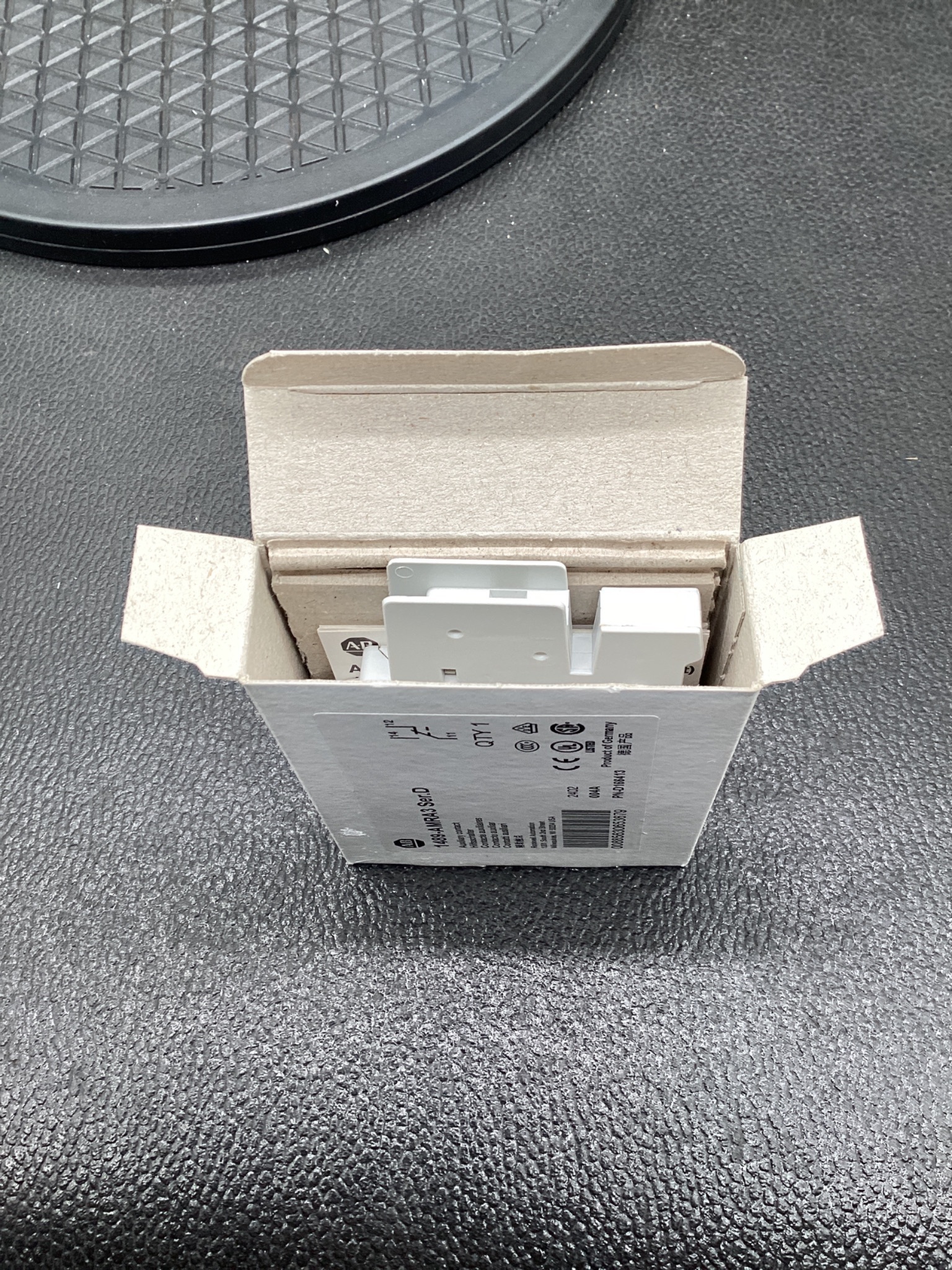 ALLEN-BRADLEY 1489-AMRA3 Auxiliary Contact Ser. D NEW 3