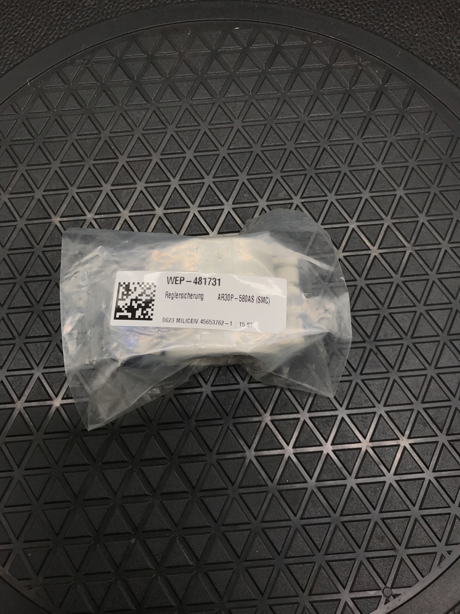 SMC AR30P-580AS Regulator Lockout Bracket NEW 1
