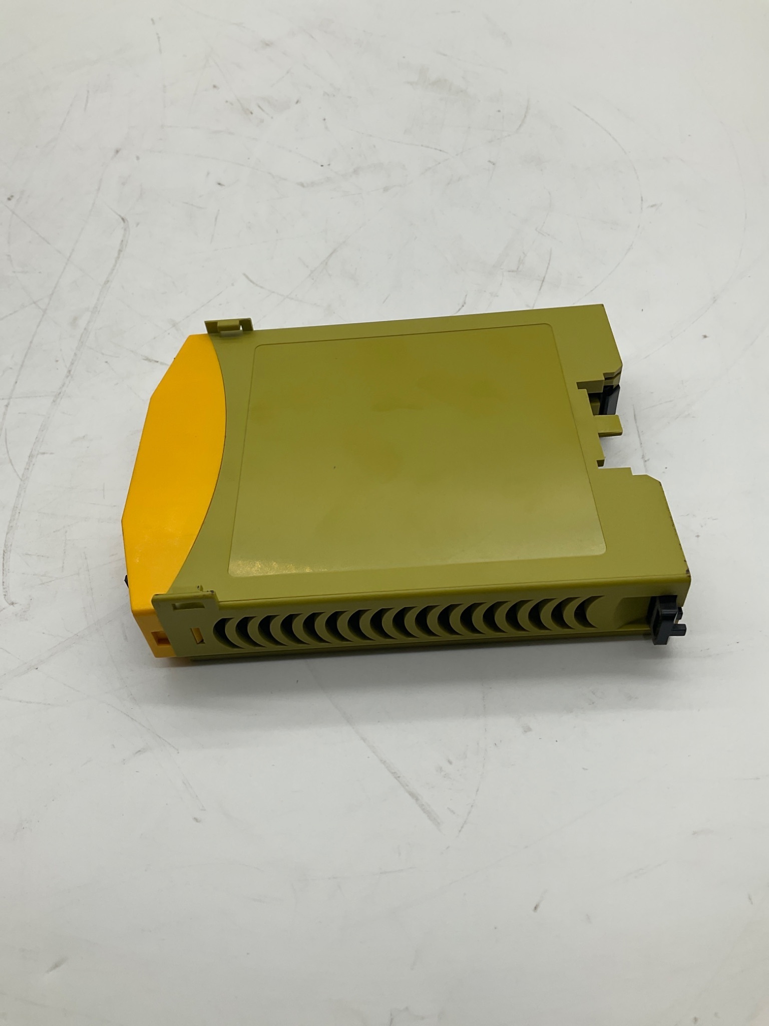 Pilz PNOZ mo4p 773536 Safety Expansion Module USED 3