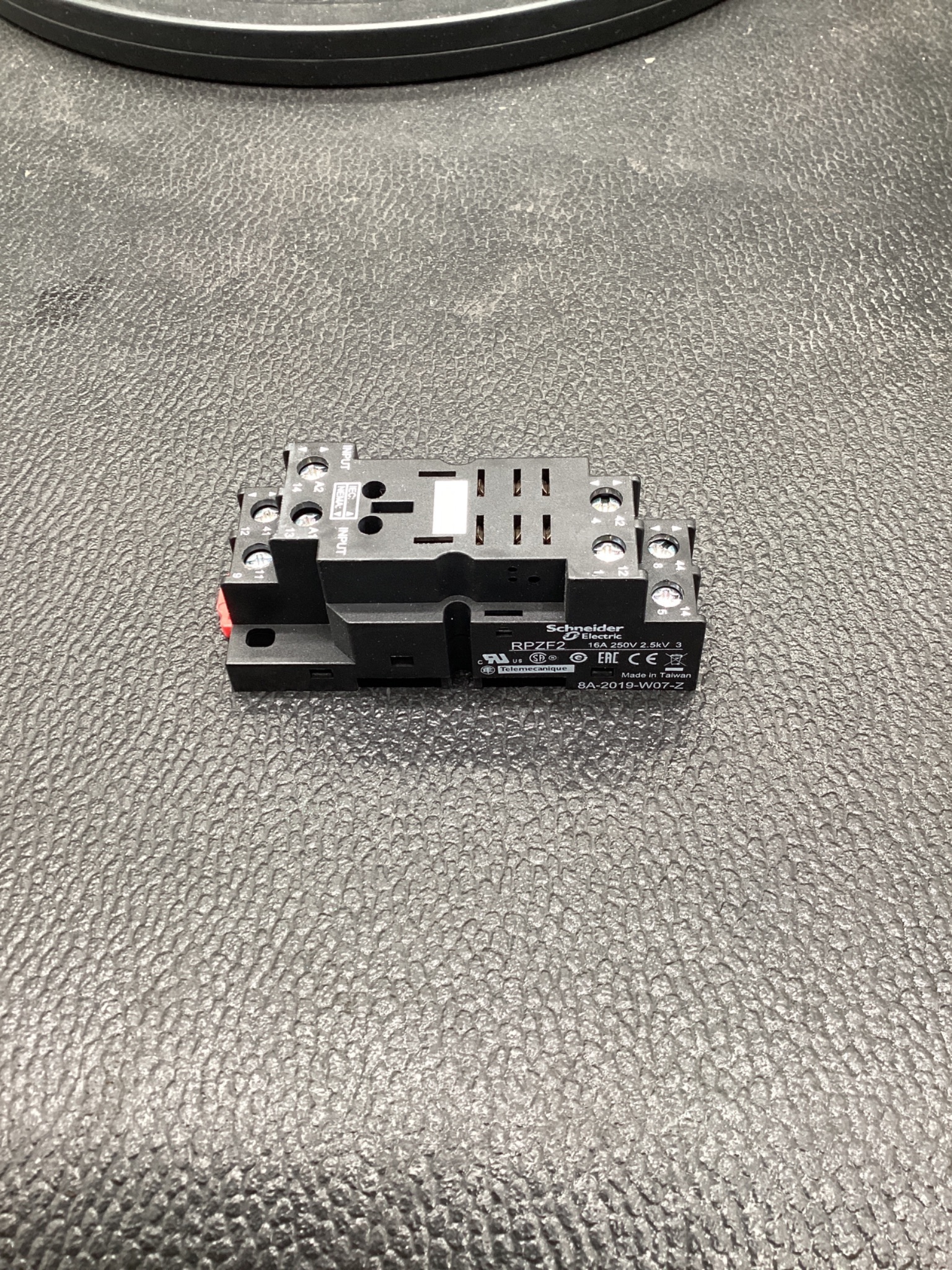 Schneider Electric RPZF2 Relay Socket (Lot of 10) NEW 3