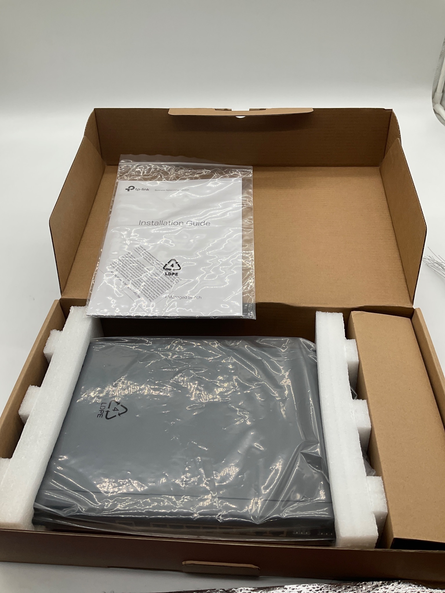 TP-Link JetStream TL-SG3210 8-Port Gigabit L2+ Managed Switch NEW 3