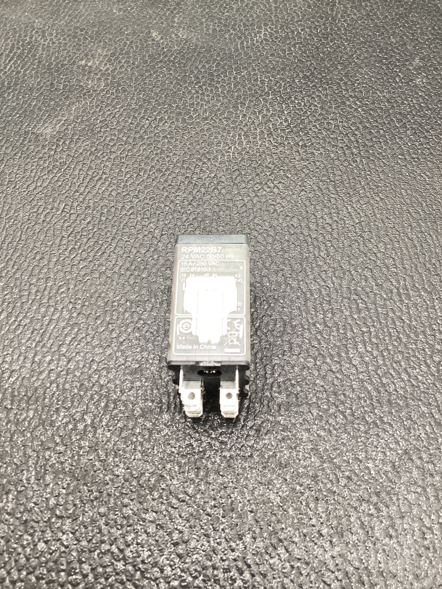 Schneider Electric RPM22B7BB Zelio Plug-In Relay (Lot of 10) NEW 3