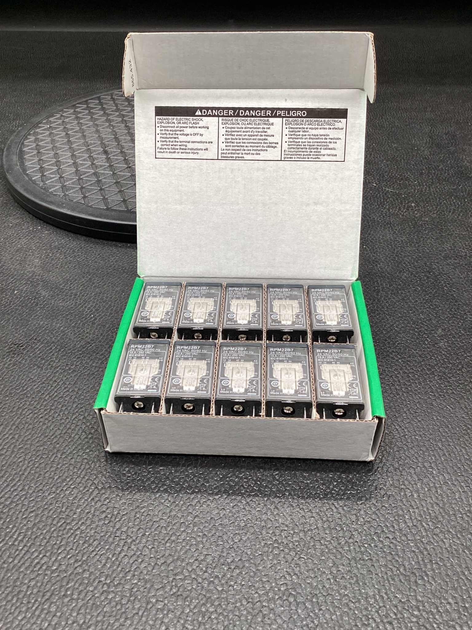 Schneider Electric RPM22B7BB Zelio Plug-In Relay (Lot of 10) NEW 4