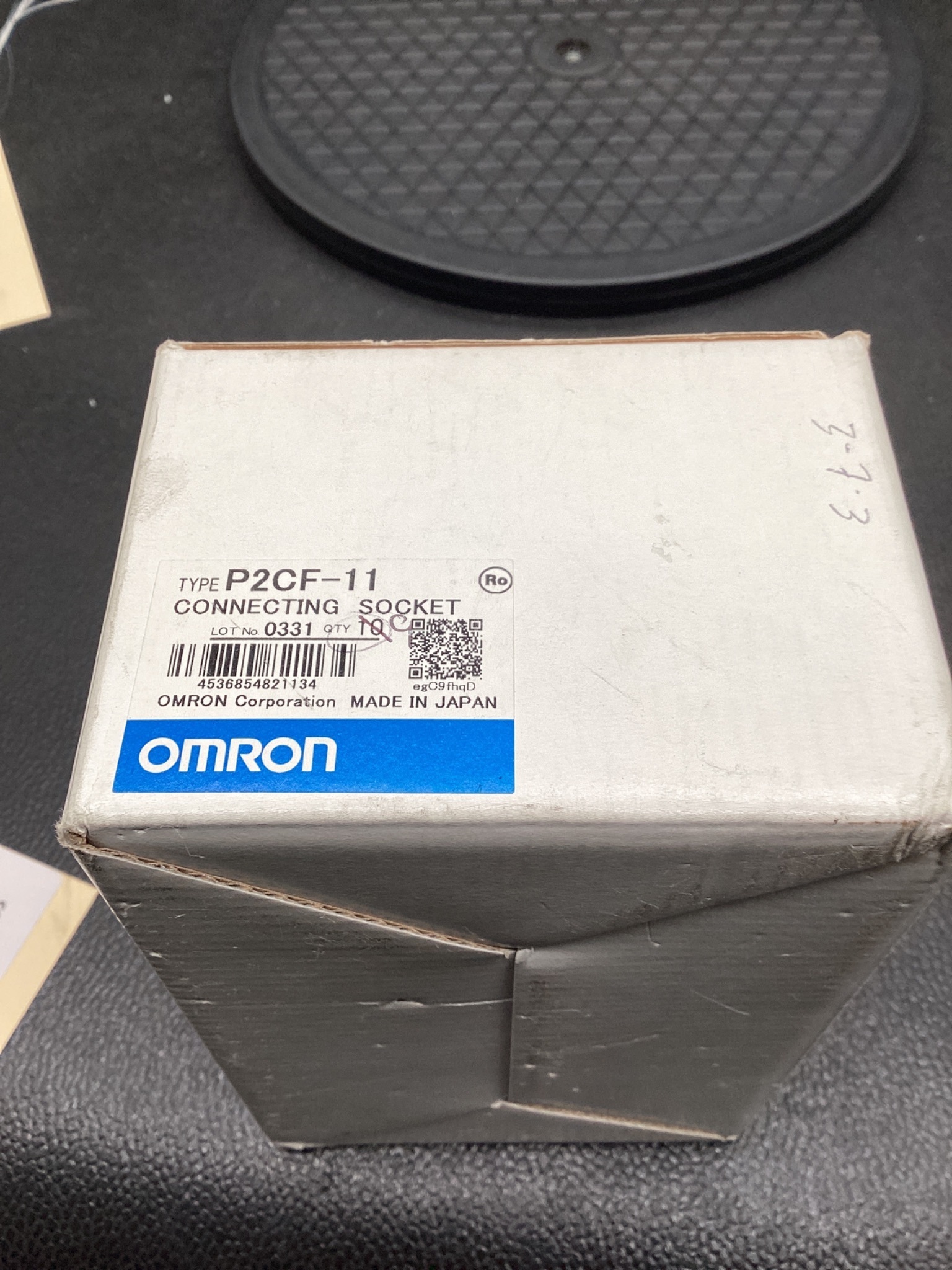 Omron P2CF-11 Connecting Socket (Box of 9) NEW 2