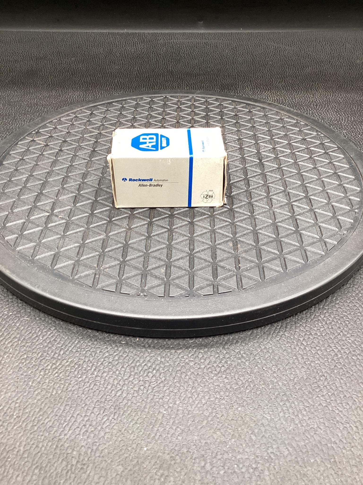 Allen-Bradley 700-HA33A24-4 General Purpose Relay NEW 0