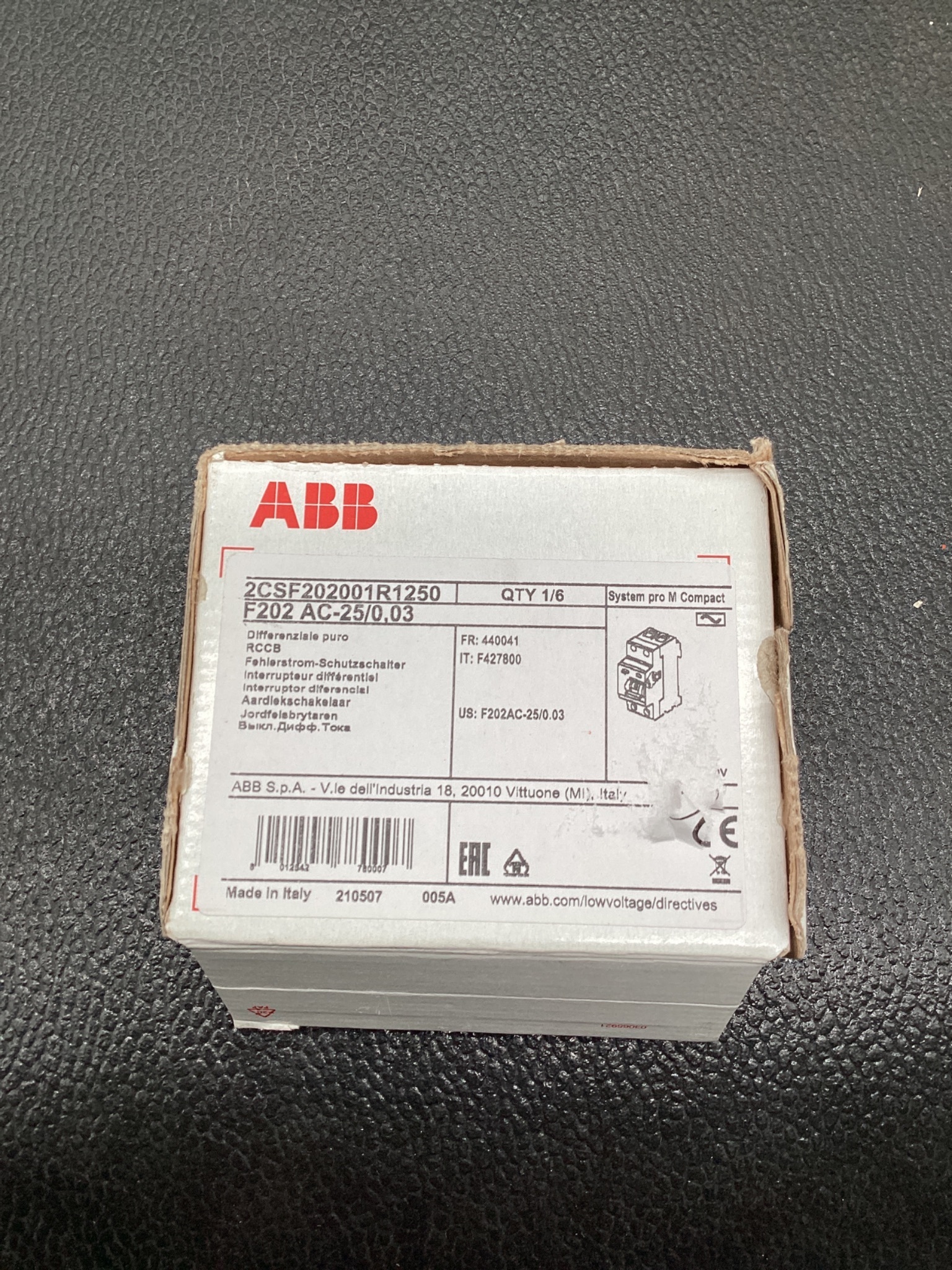 ABB 2CSF202001R1250 F202 AC-25/0.03 RCCB NEW 2