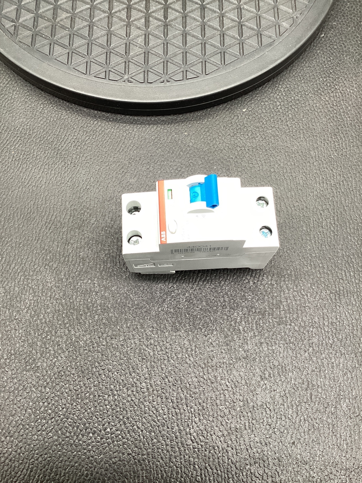 ABB 2CSF202001R1250 F202 AC-25/0.03 RCCB NEW 3