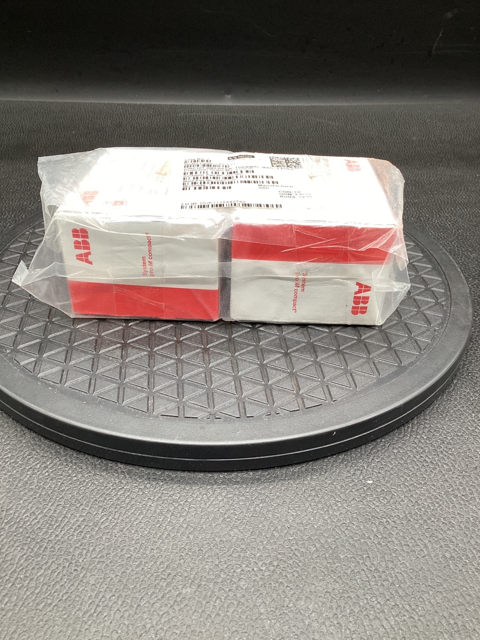ABB S203-C16 Miniature Circuit Breaker 3-Pole 16A (Lot of 2) NEW 1