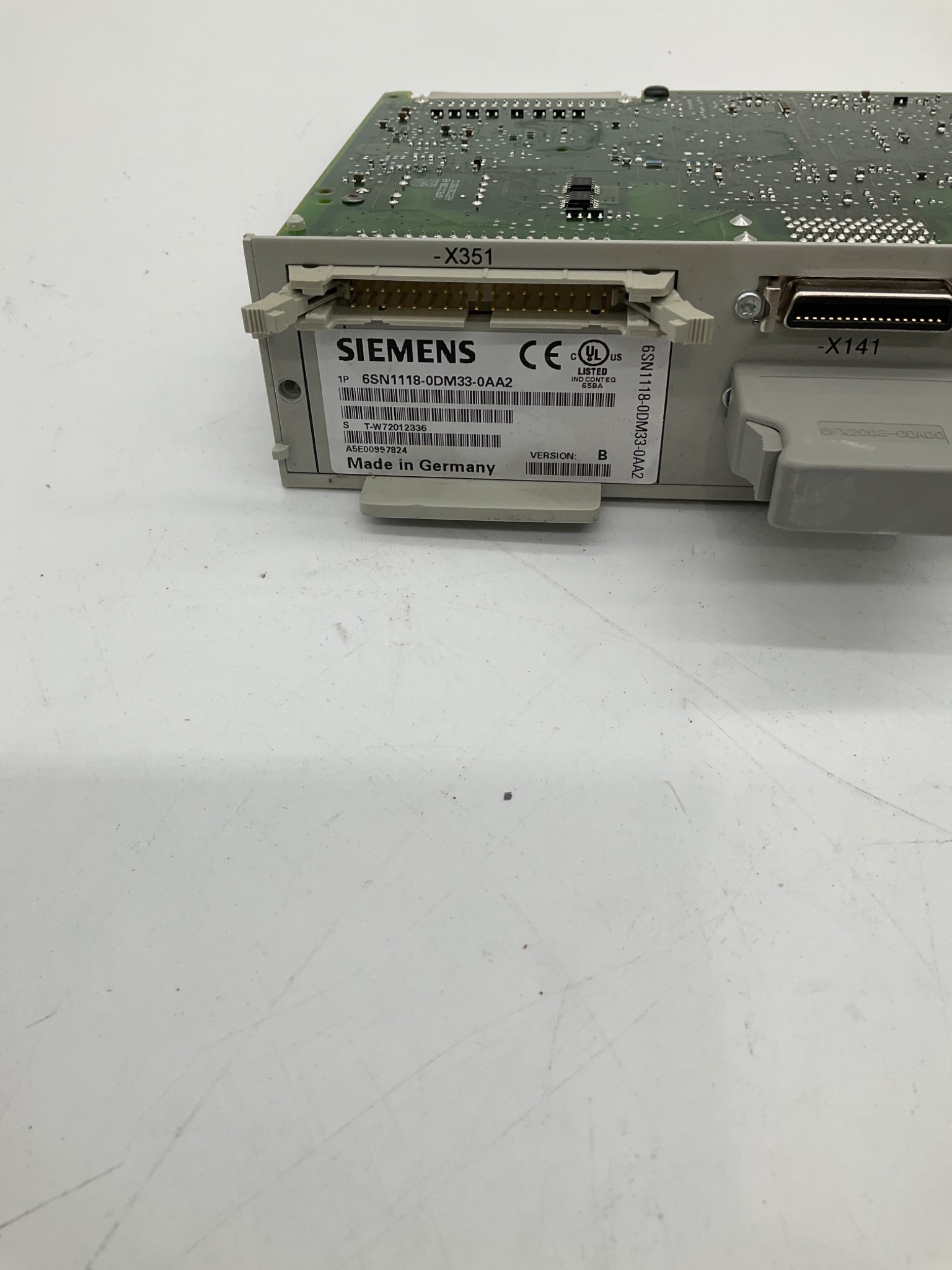 SIEMENS 6SN1118-0DM33-0AA2 SIMODRIVE 611 Digital Control Module USED 1