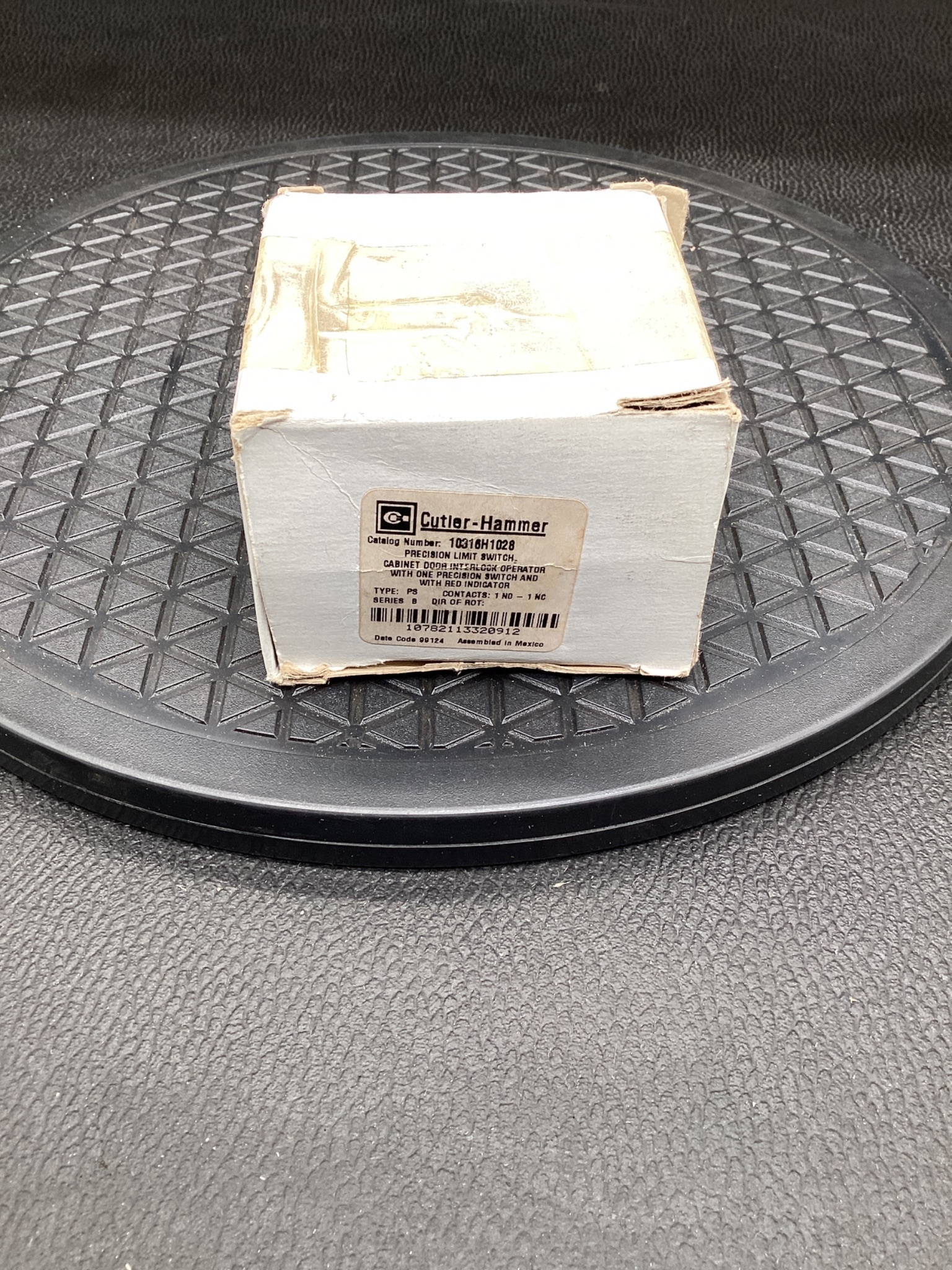 Cutler-Hammer 10316H1028 Precision Limit Switch NEW 0